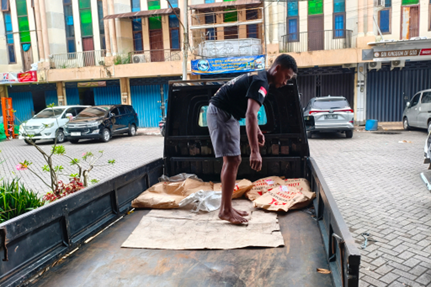 jasa pengiriman barang bandung morowali