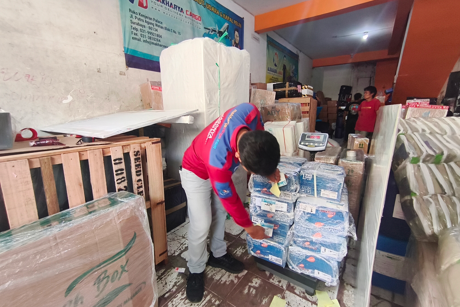 Jasa Pengiriman Barang Bandung Namlea
