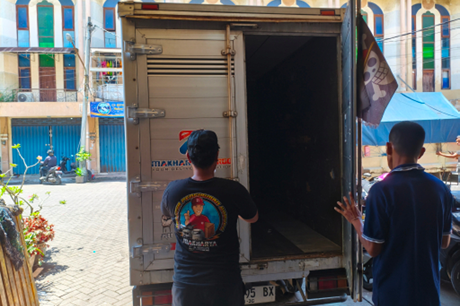Jasa Pengiriman Barang Bandung Nabire