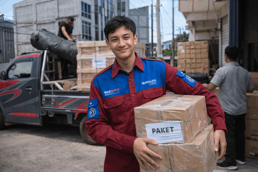jasa kirim barang dari Semarang Mangkutana