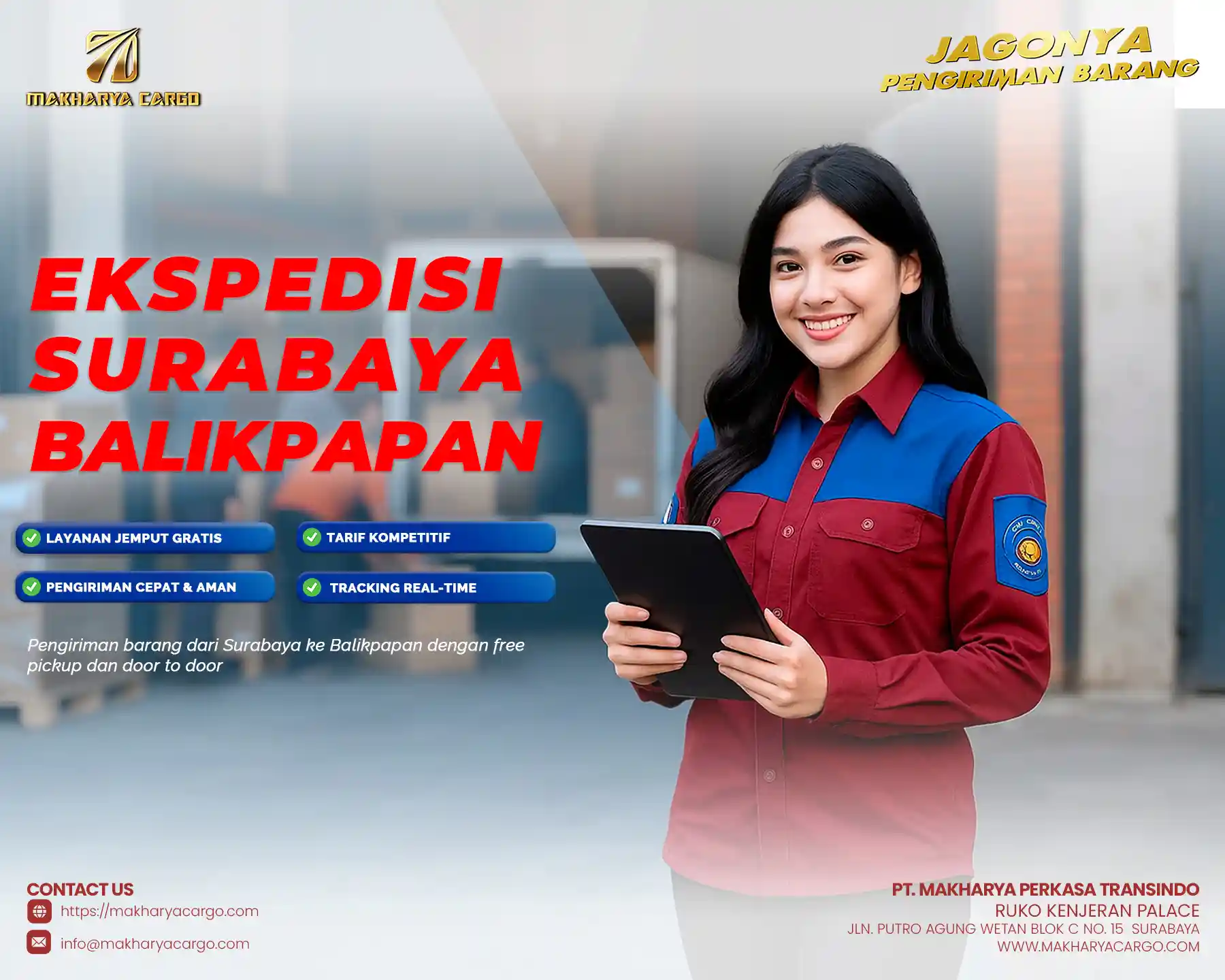 team cs yang sedang memberikan info jadwal kapal cargo surabaya balikpapan