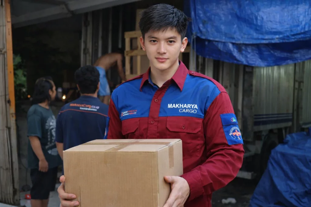 proses pengiriman Ekspedisi Semarang Sanggau Ledo