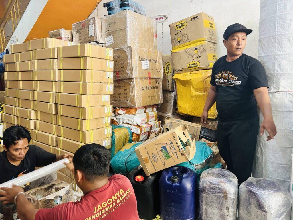 Ekspedisi Murah Surabaya ke Makassar Per Kg