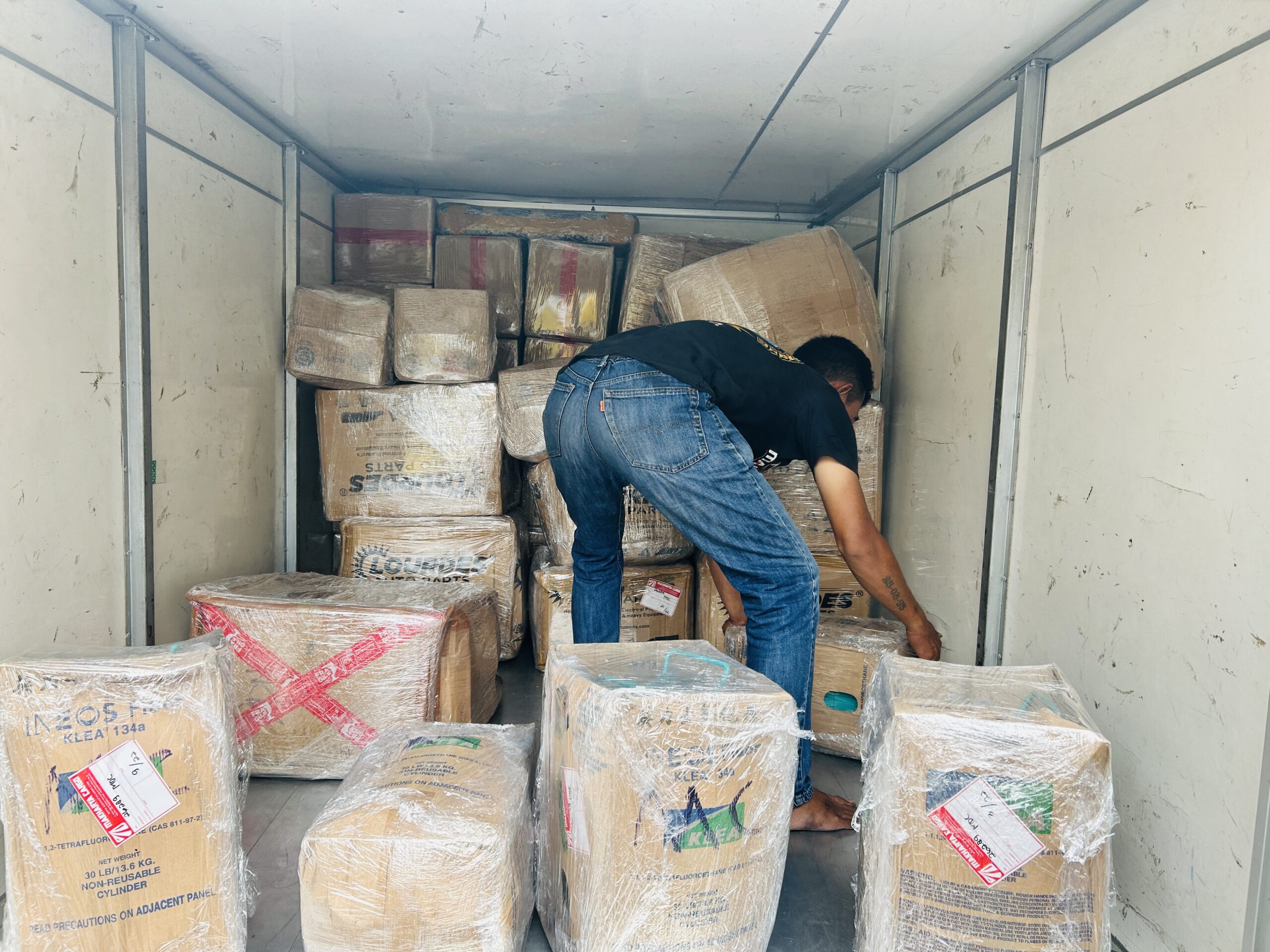 Jasa Kirim Barang Besar Surabaya Makassar