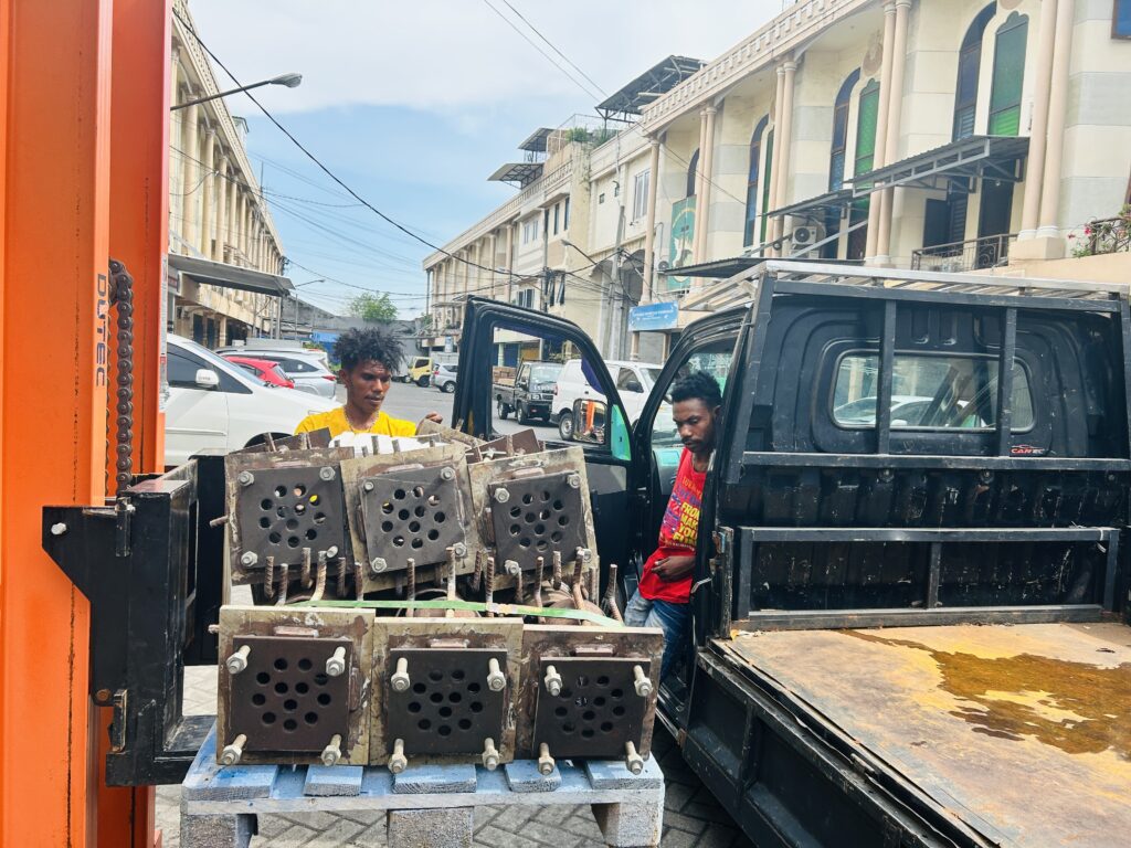 bagaimana cara kirim barang ke Makassar
