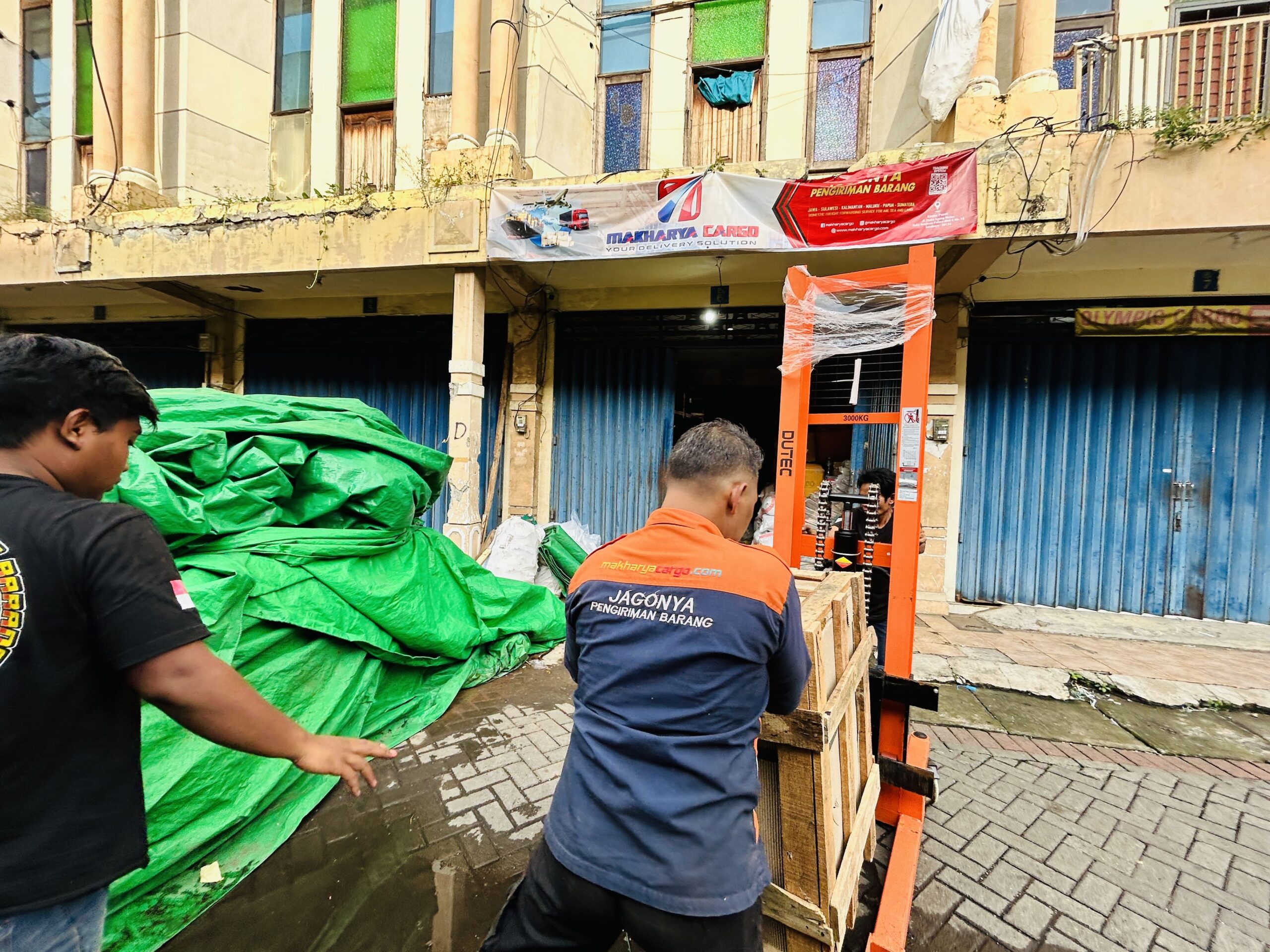  simulasi estimasi waktu kirim surabaya medan