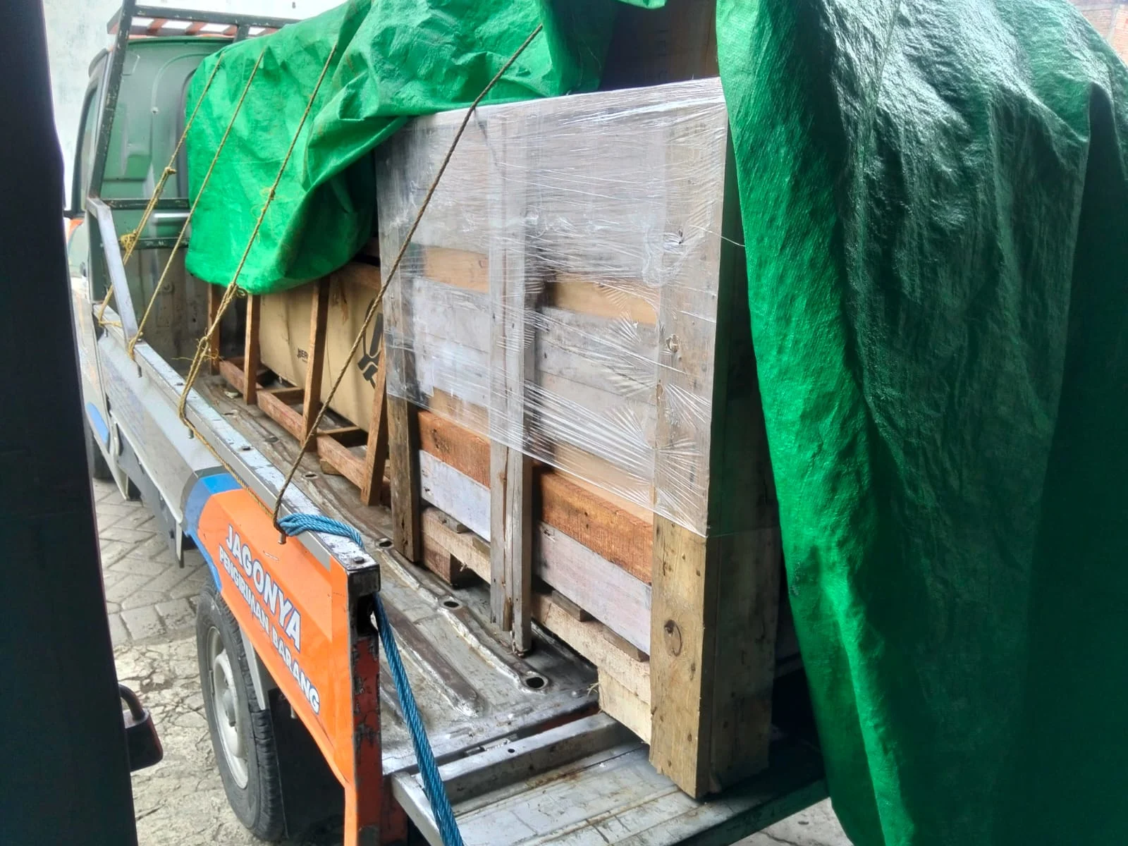 lama pengiriman Surabaya Bogor menggunakan jasa ekspedisi cargo antar kota