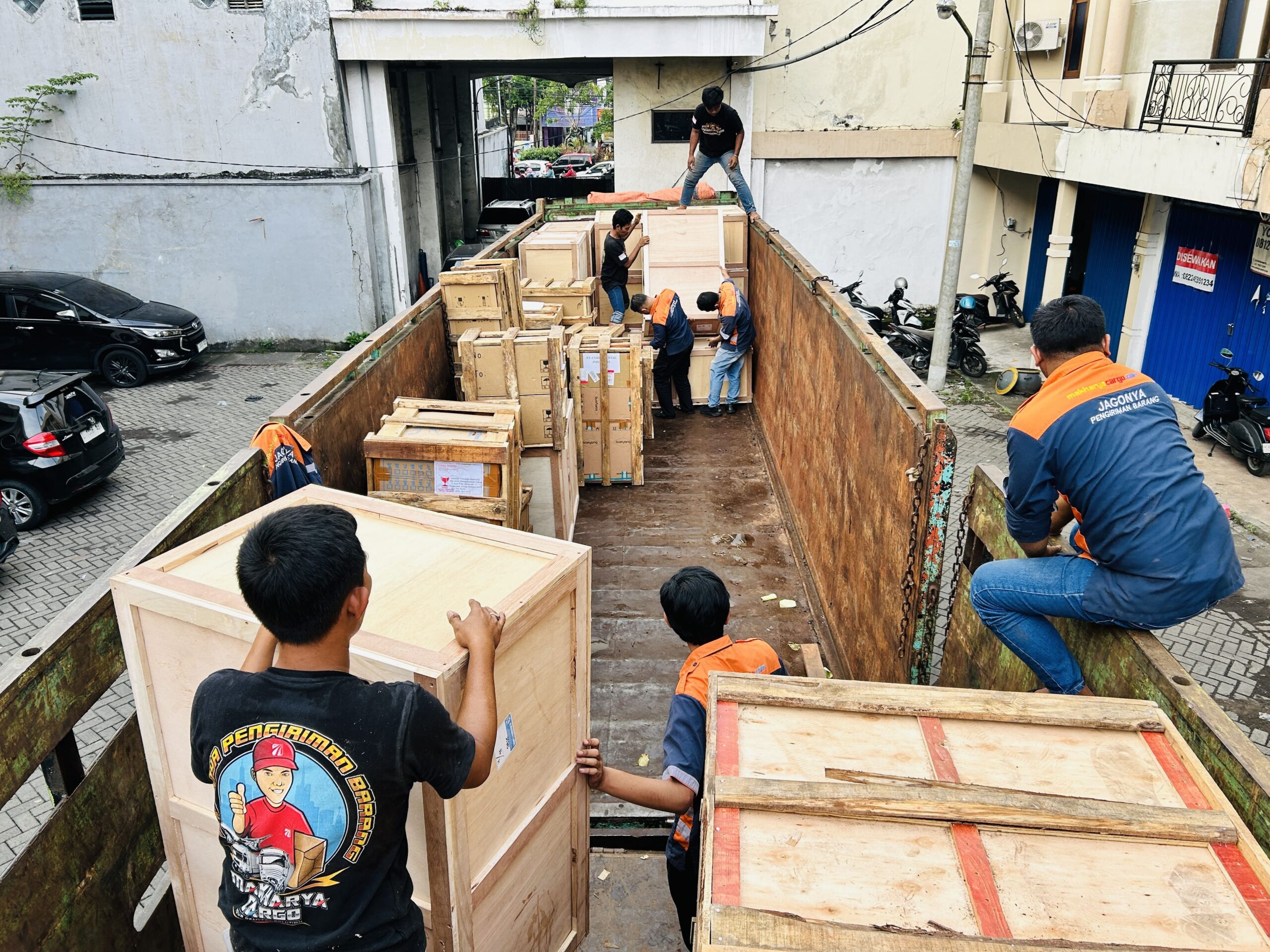 Tabel tarif ekspedisi surabaya palangkaraya berdasarkan berat dan volume