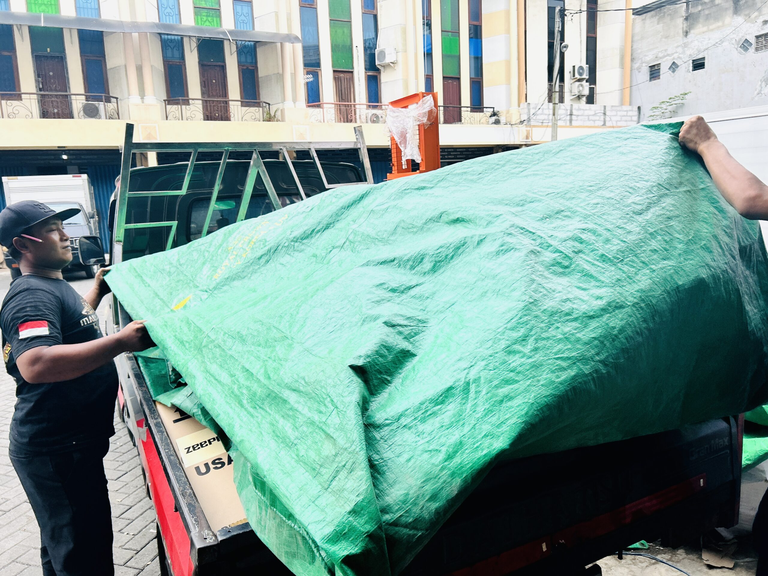 Cargo Surabaya Palu untuk distributor