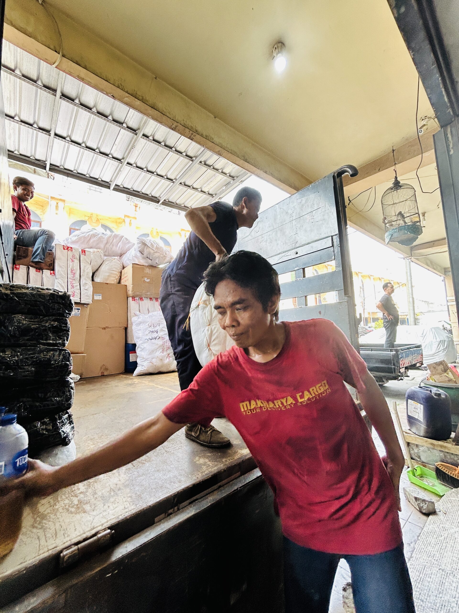 cara kirim barang tanpa rusak ke Palu 