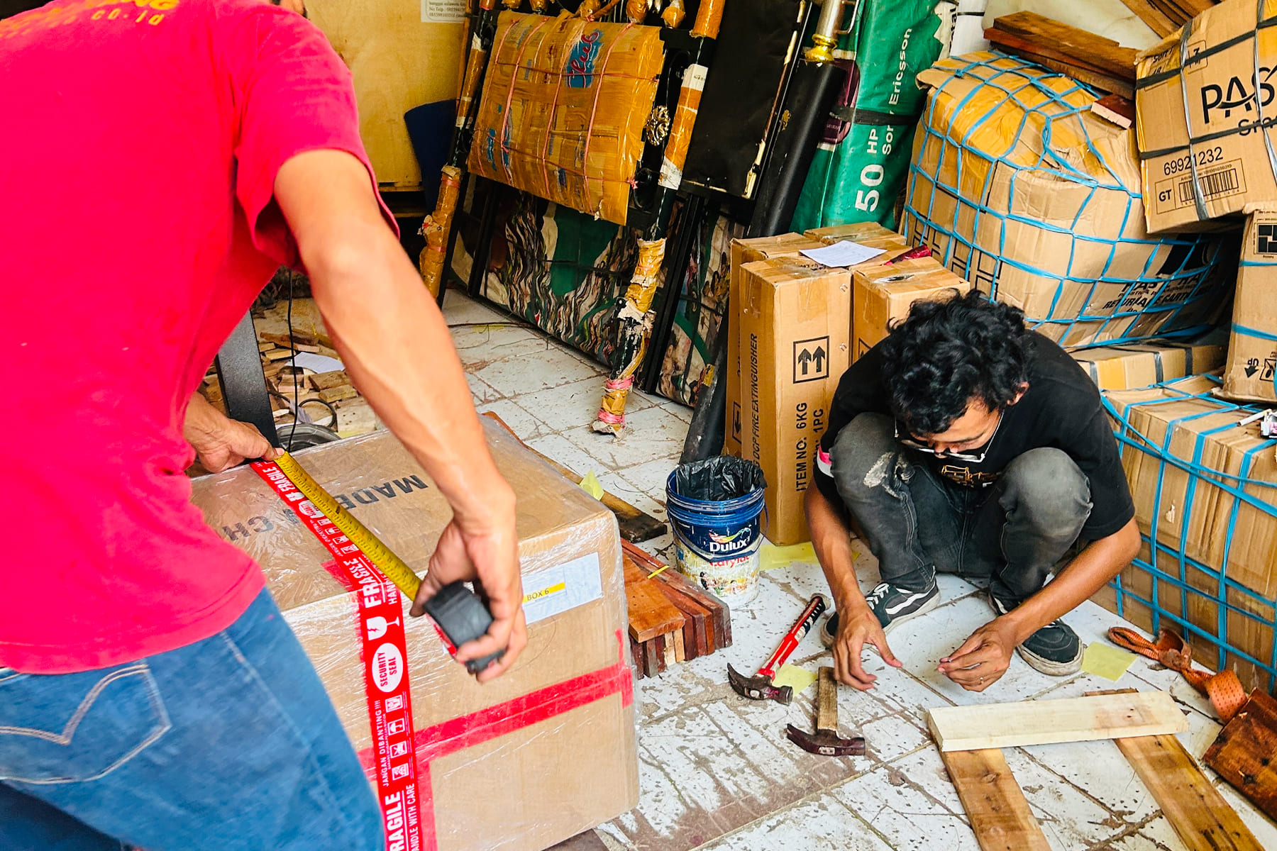 Studi kasus kirim barang proyek ke Kendari menggunakan jasa ekspedisi proyek Kendari terpercaya dengan pengiriman alat berat dan material konstruksi aman