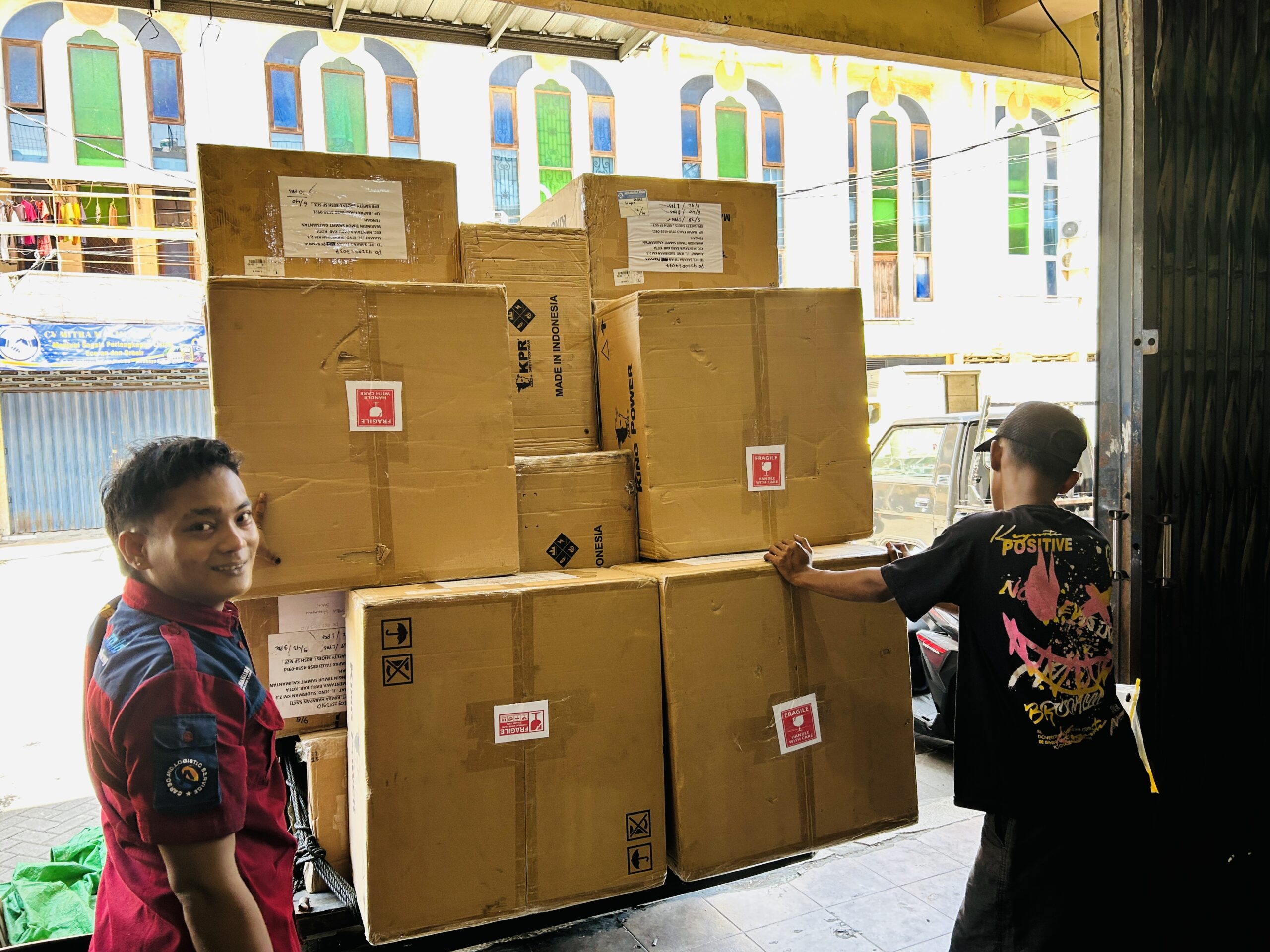 jasa cargo surabaya palu profesional