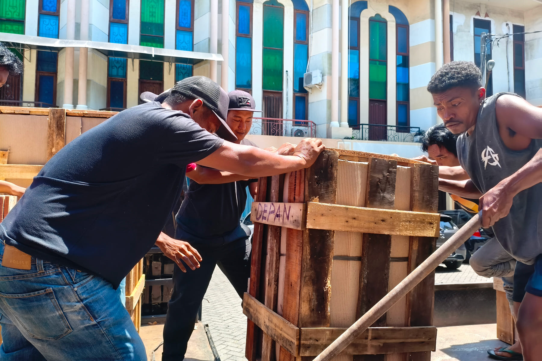 Layanan kirim barang pindahan ke Palu