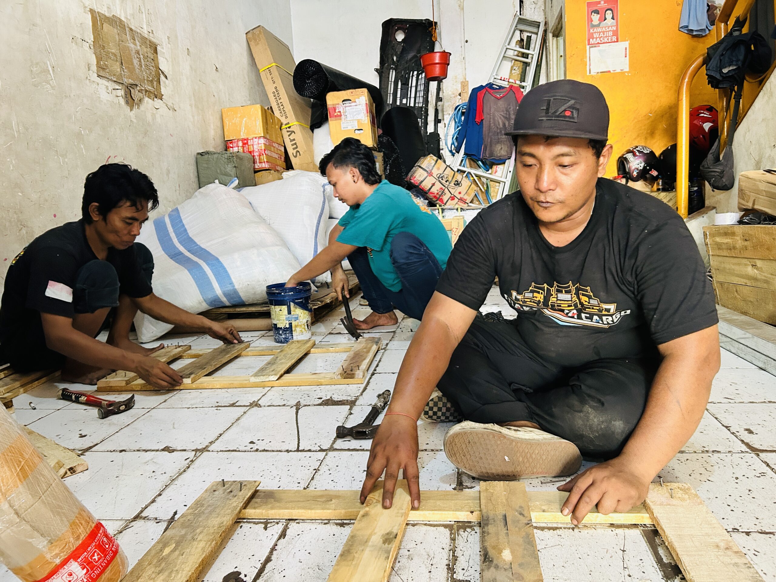 Ekspedisi Murah dari Surabaya ke Gorontalo