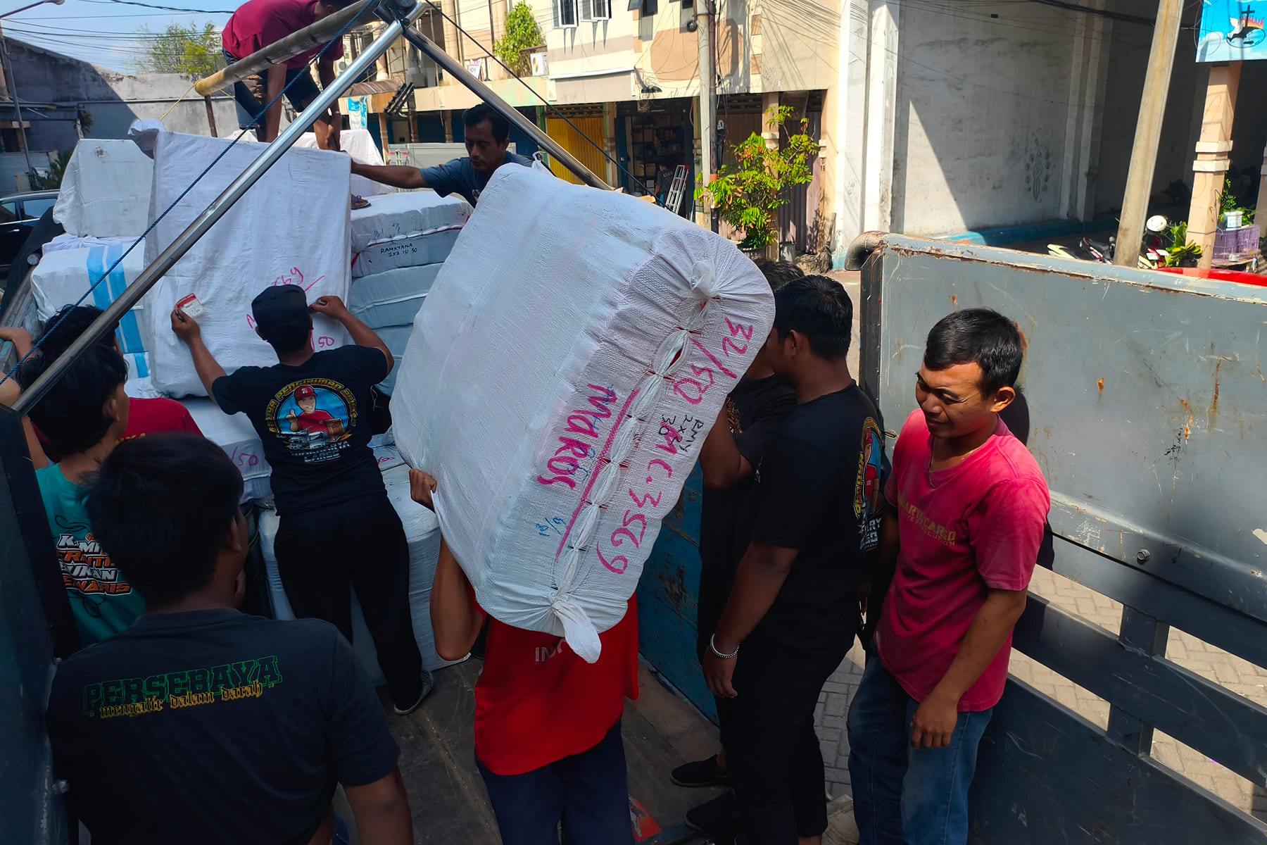 Ekspedisi cargo Surabaya Palu all in service