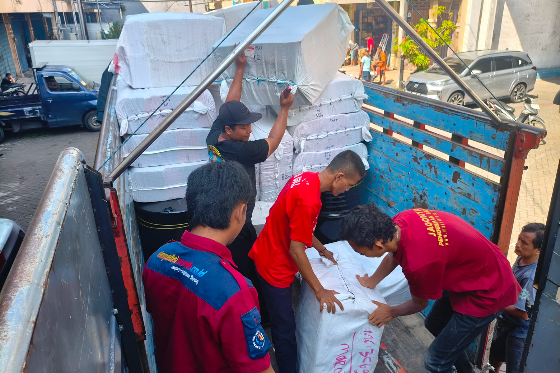 Tips kirim barang ke Palu agar aman