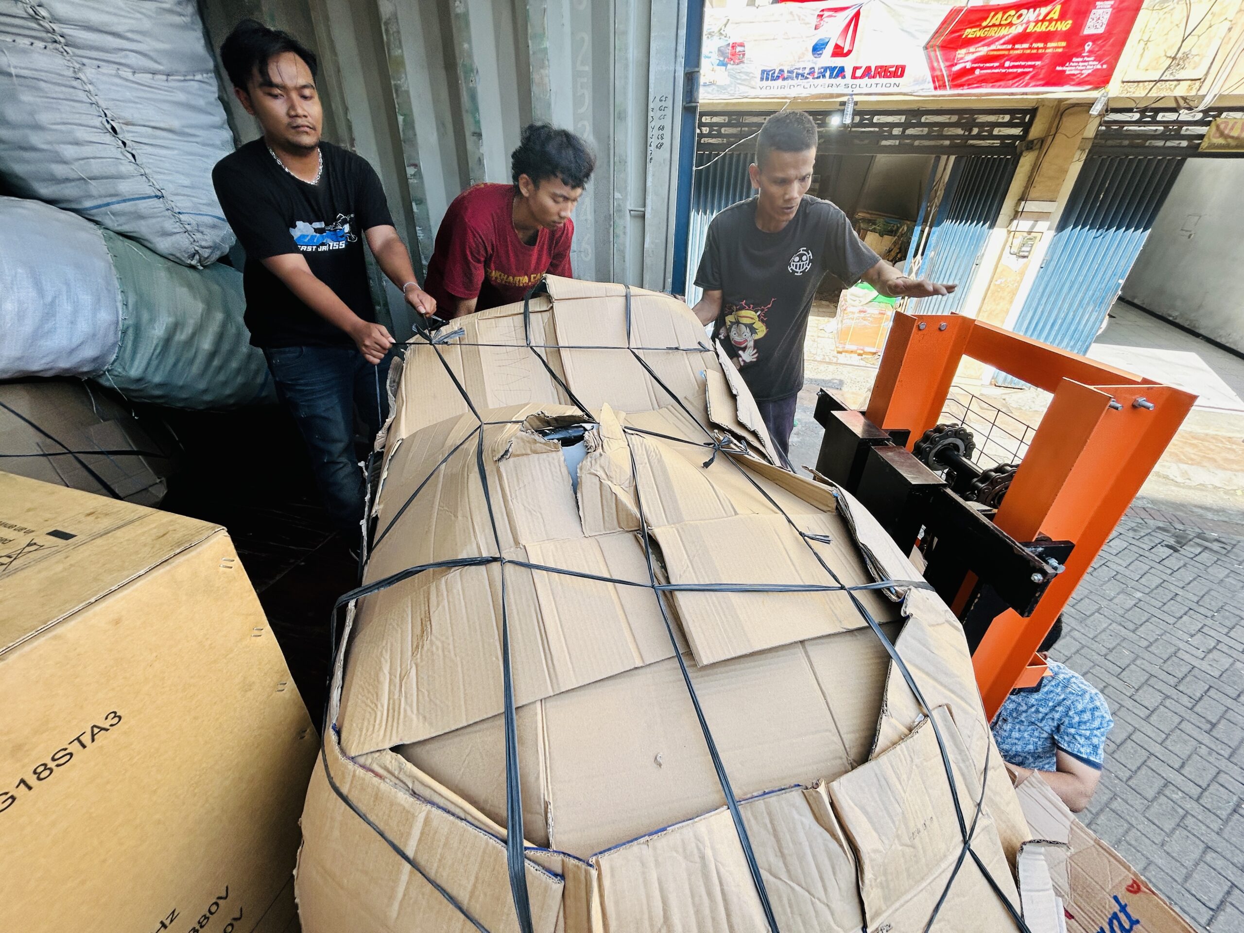 pengiriman motor Surabaya Palu aman 