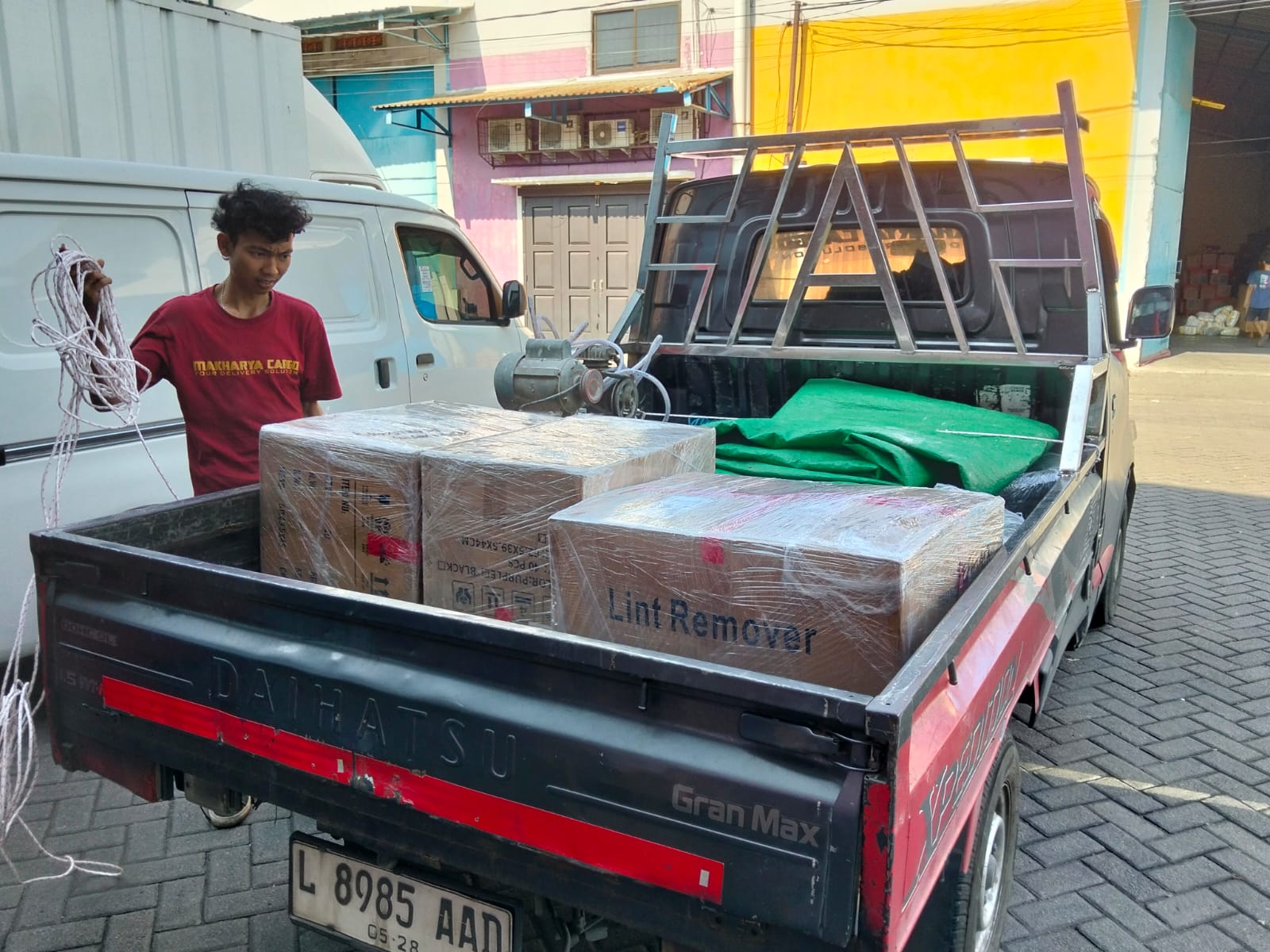 pengambilan barang ke customer