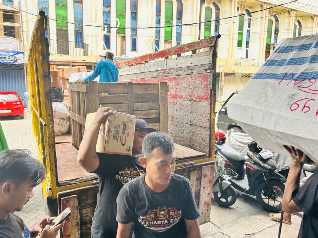Barang apa saja yang bisa dikirim ke manado