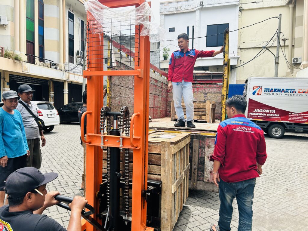 Jalur Pengiriman Barang dari Surabaya ke Manado