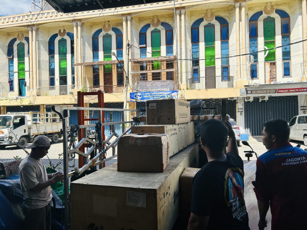 Layanan cargo murah Surabaya ke Manado