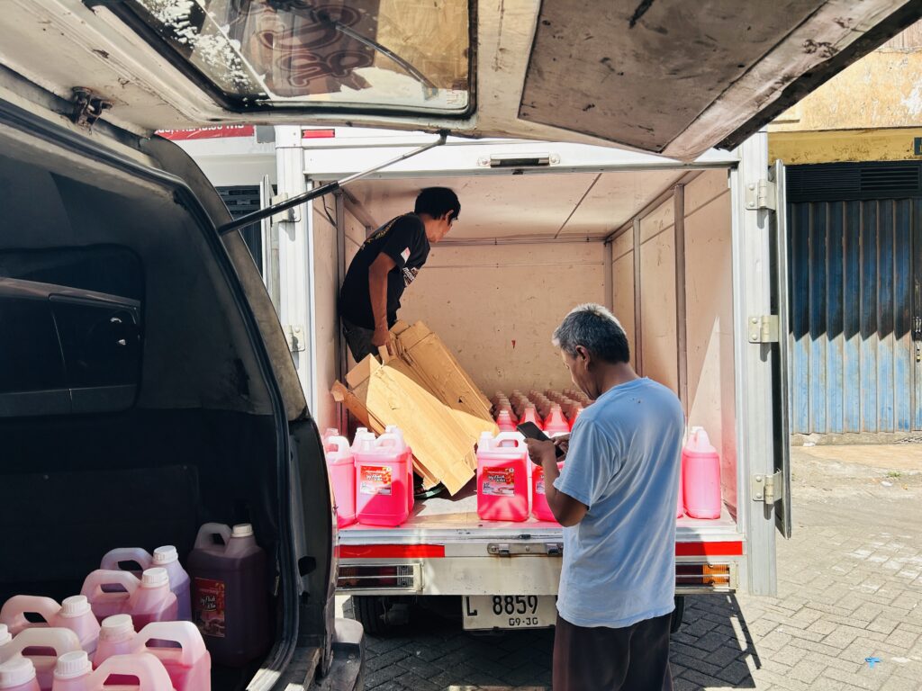 Jasa pengiriman cepat dan murah ke Manado