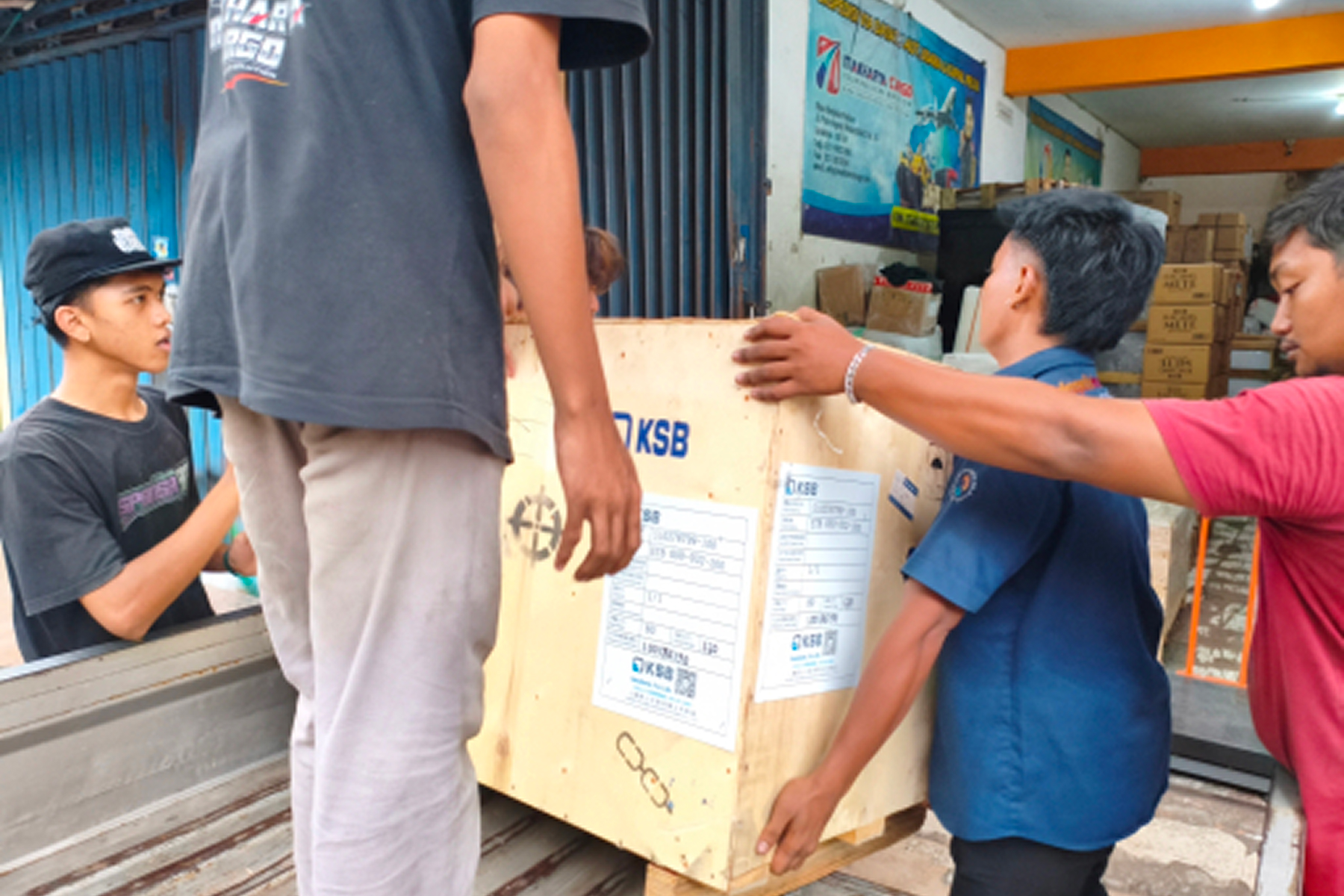 Layanan Pengiriman Lengkap ke Bitung