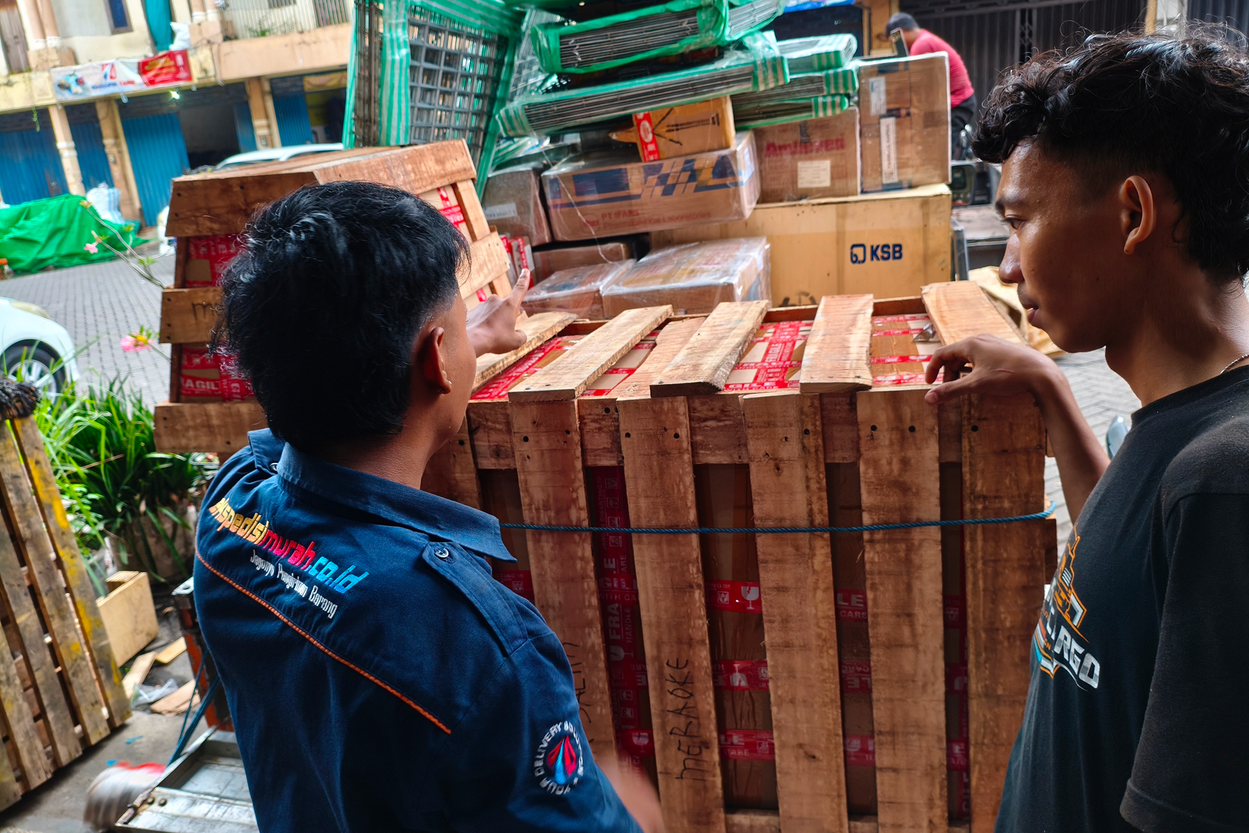 Jasa Cargo Aman Surabaya Bitung