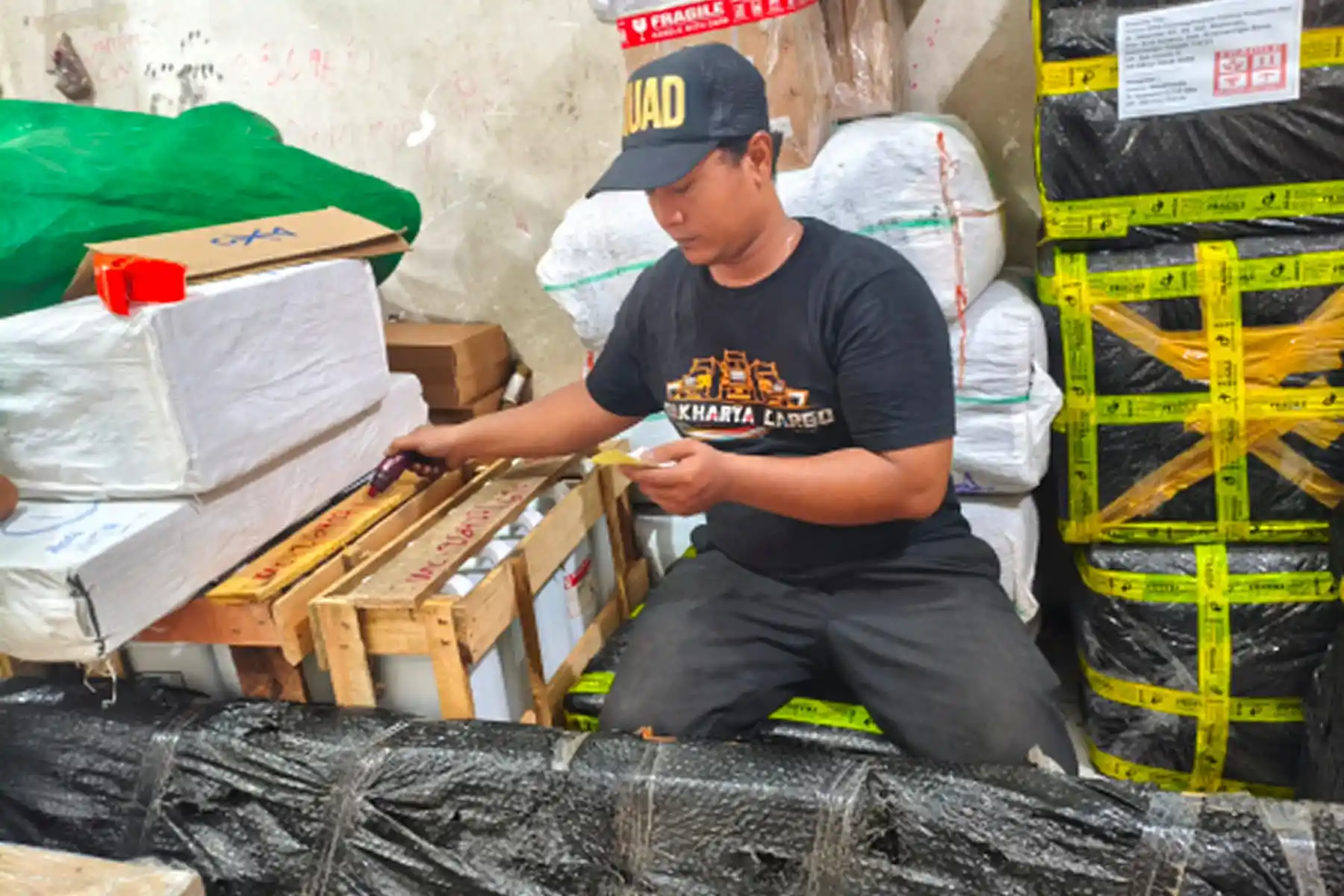 Cara Kirim Furniture ke Balikpapan ke Surabaya 