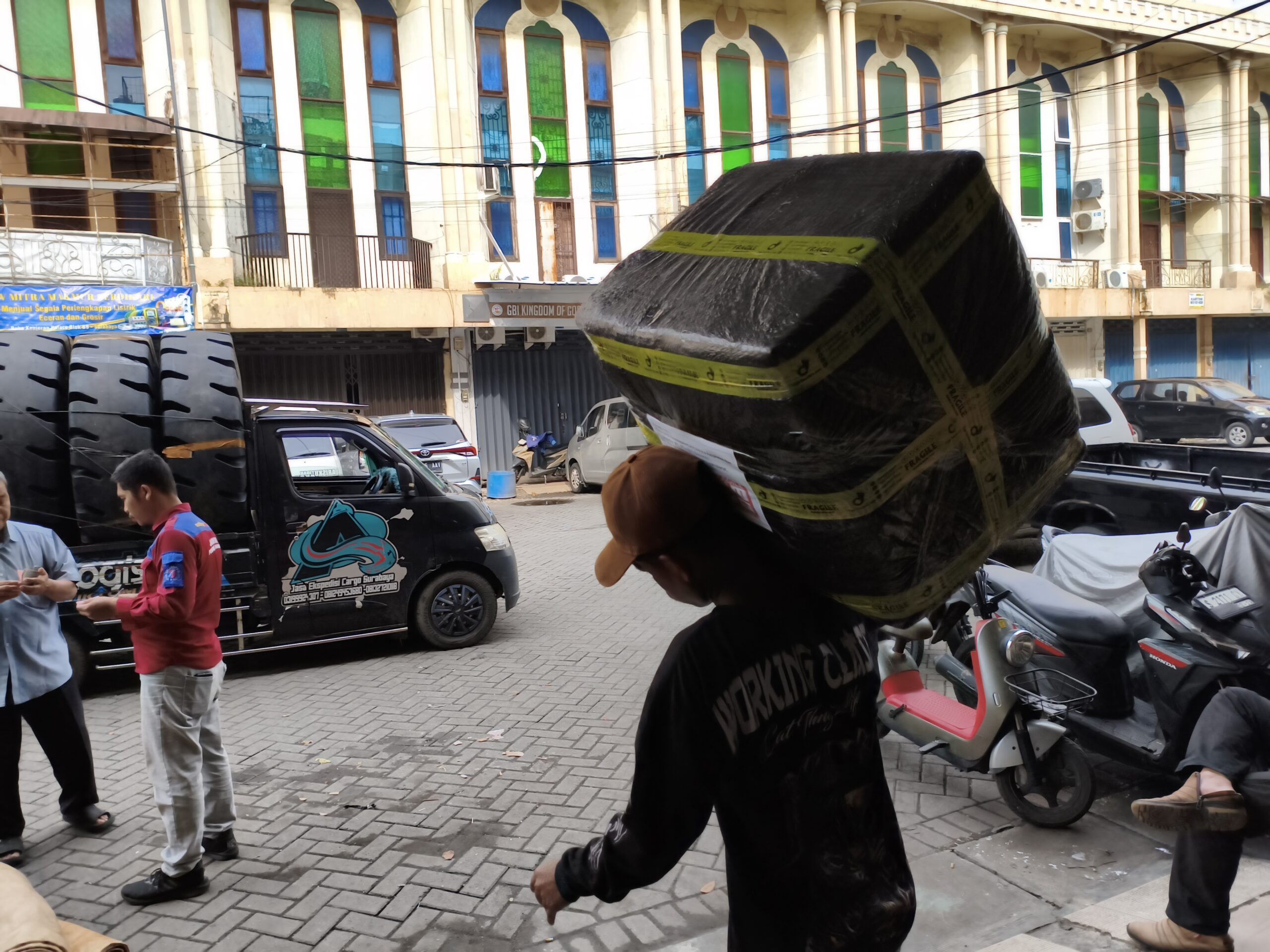 Logistik untuk Bisnis Modern