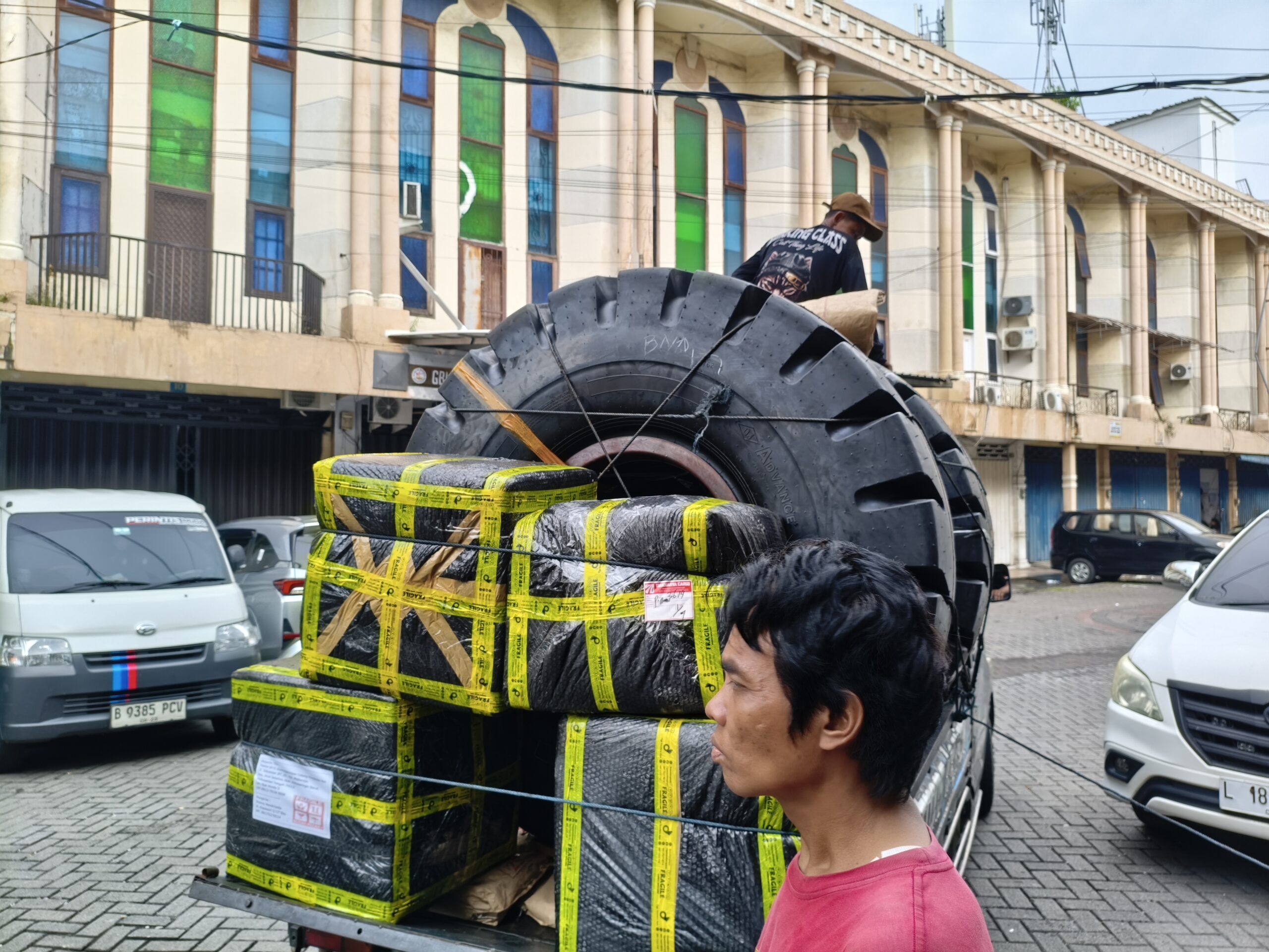Perbedaan Cargo dan Kurir
