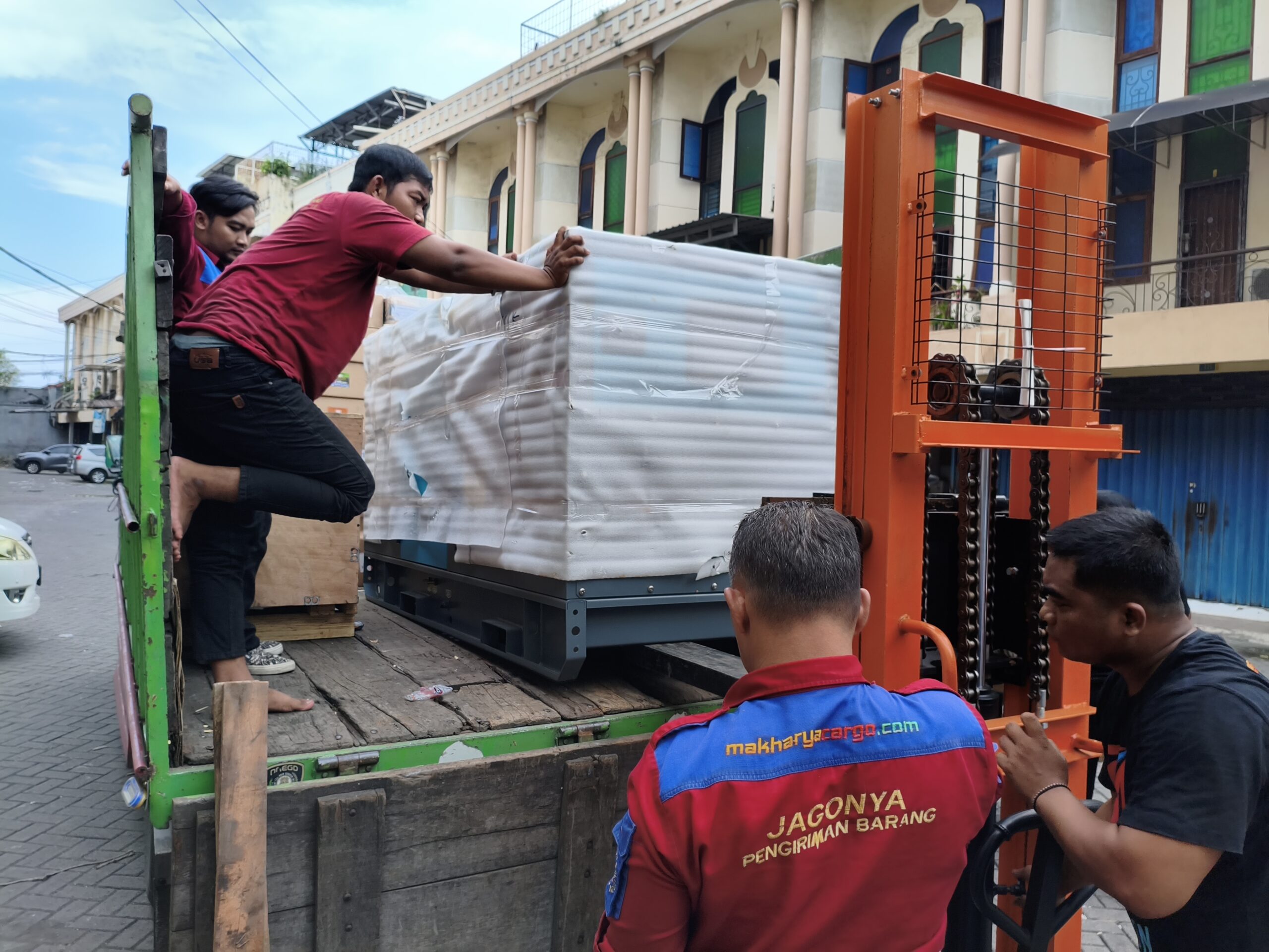 Pentingnya Asuransi Cargo