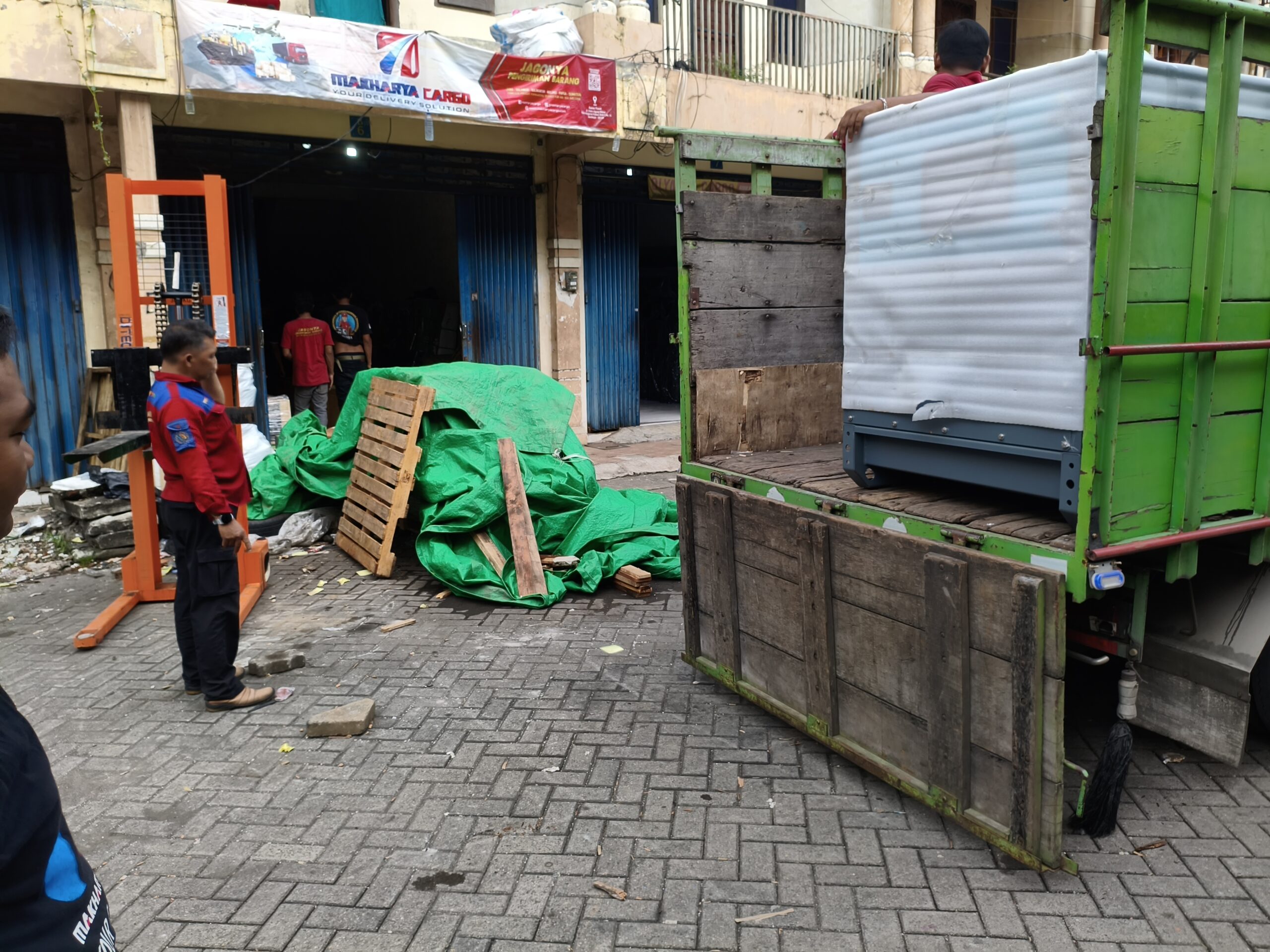 Standar Pengiriman Barang