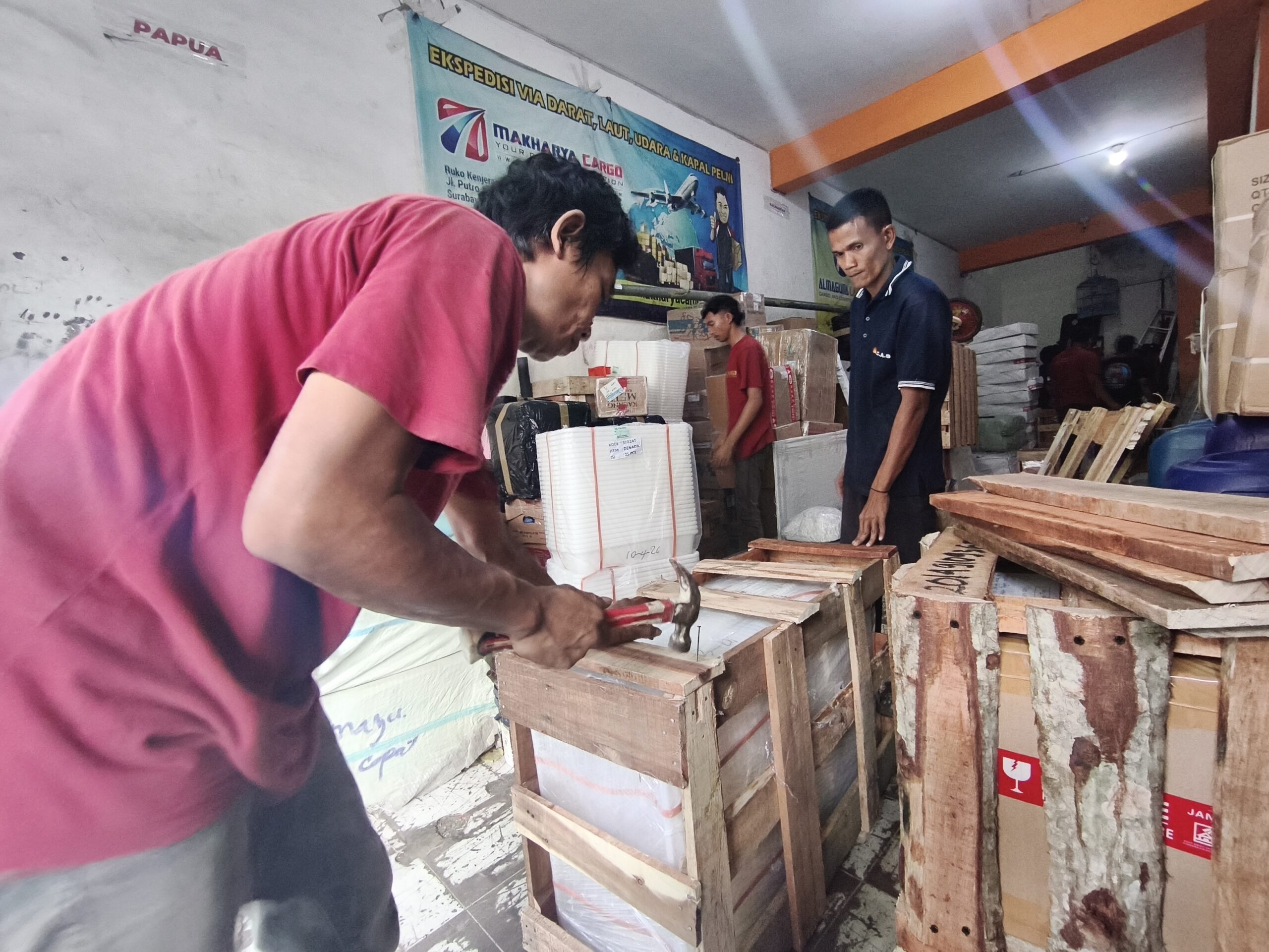 pengiriman barang aman