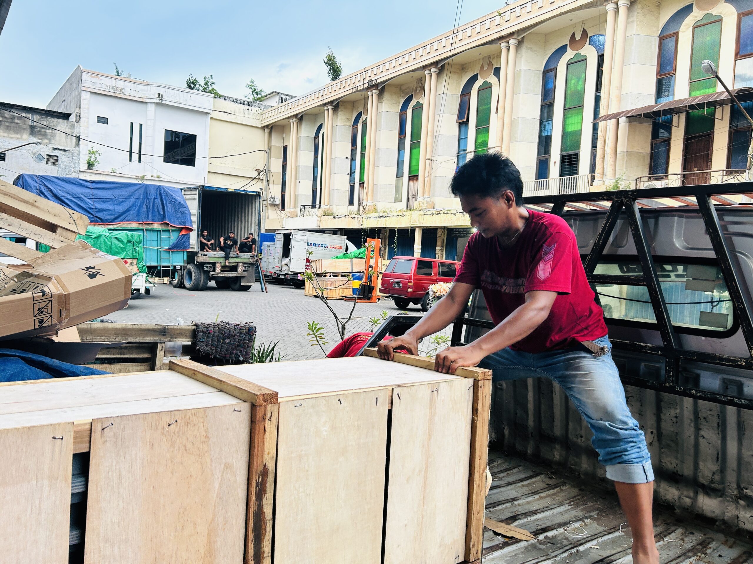 jasa kirim pindahan surabaya ke palu