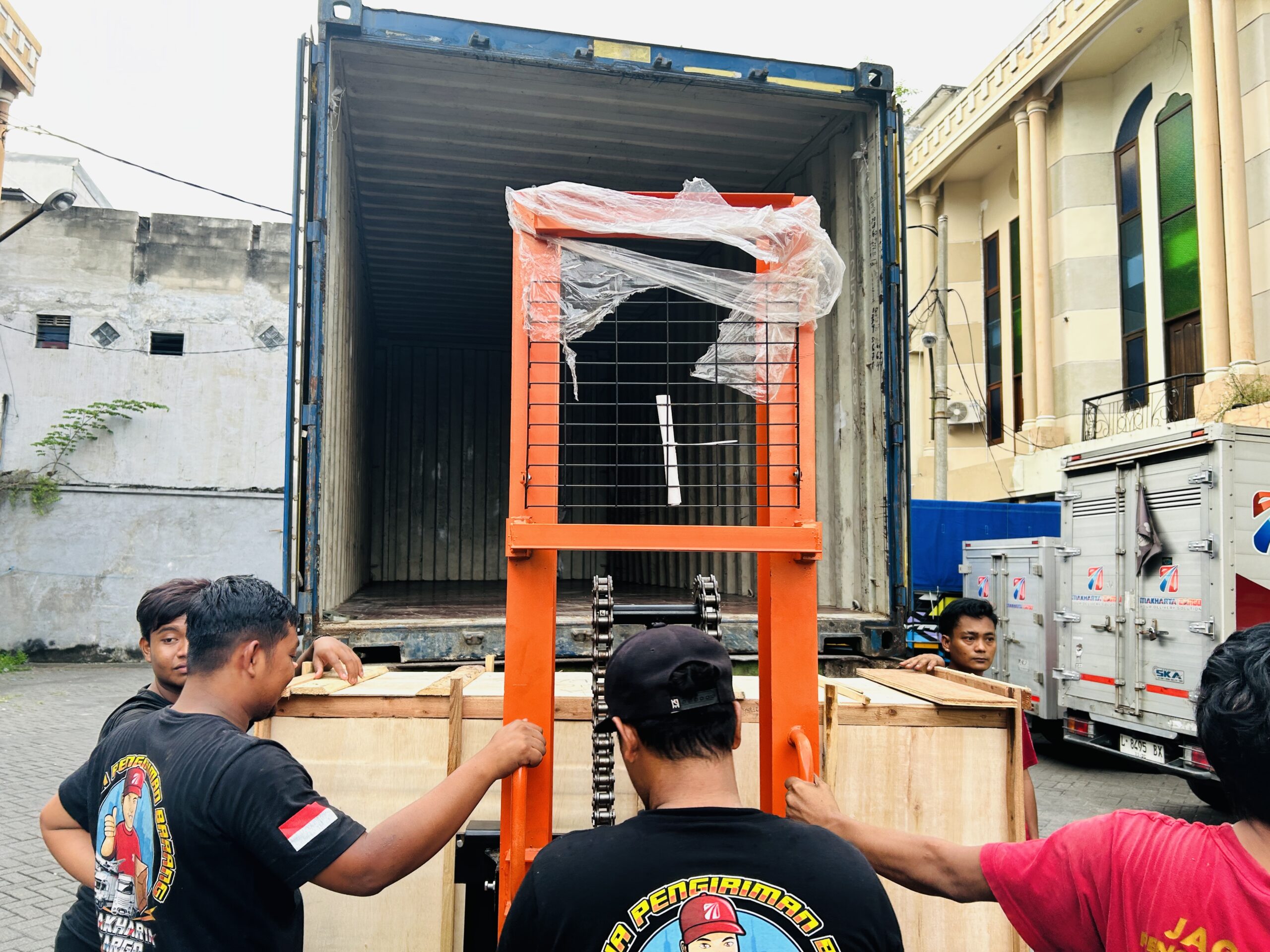 ekspedisi container surabaya palu terbaik
