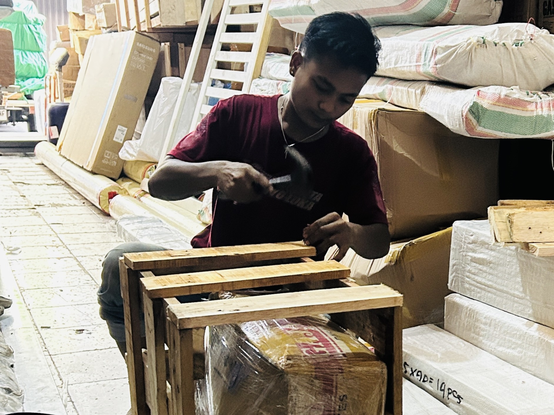 Biaya kirim barang pindahan Surabaya ke Manado