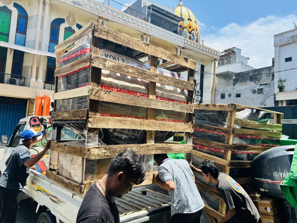 Pengiriman barang besar dan berat ke Manado