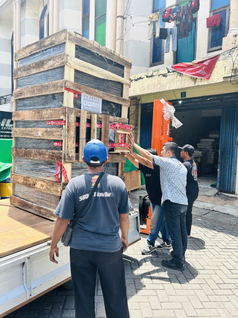 Cargo murah Surabaya ke Manado untuk UMKM