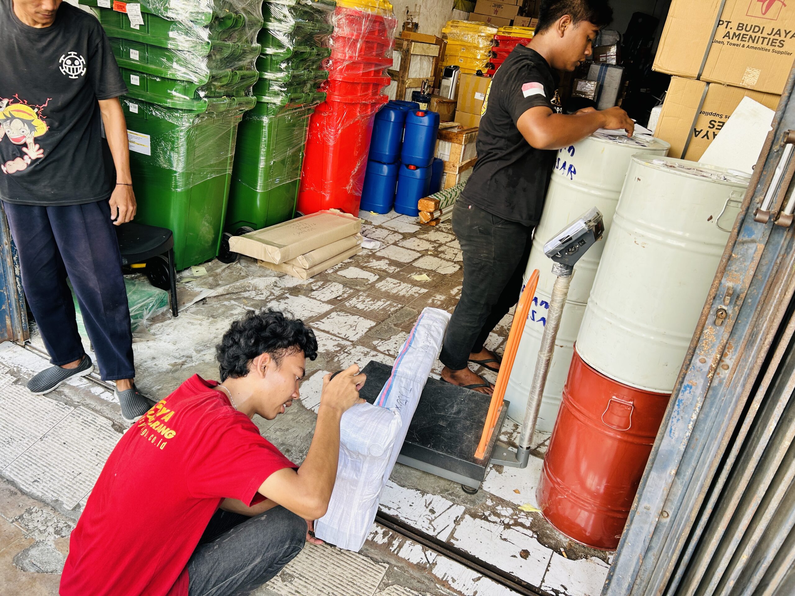 Bagaimana Cara Tracking Barang