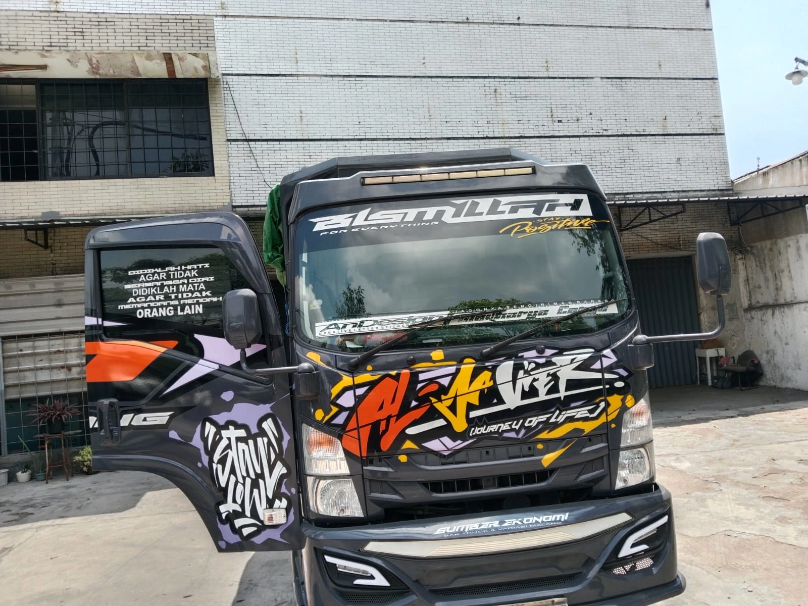 ekspedisi kendaraan luwuk untuk kirim motor antar pulau