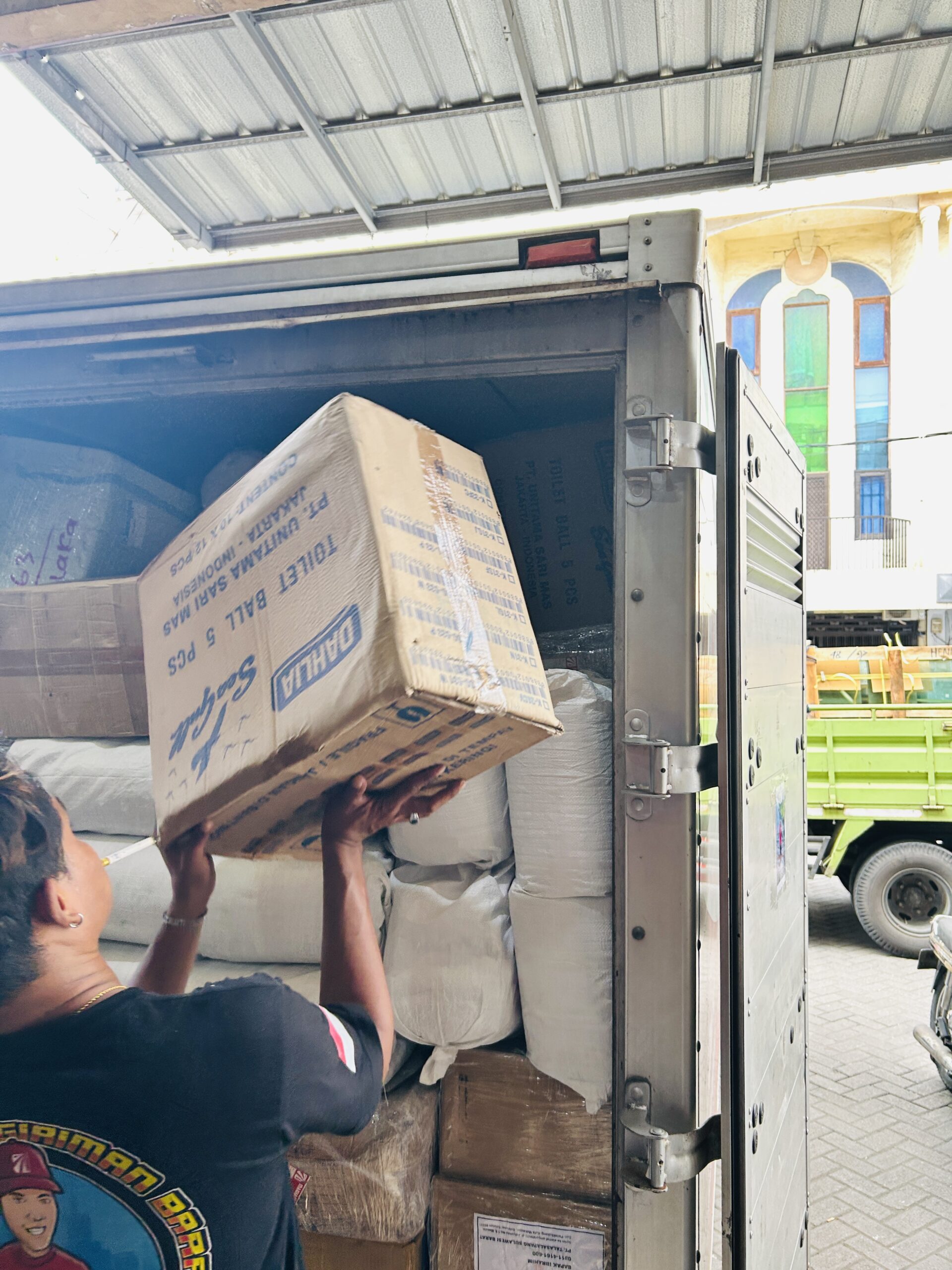 kenapa pengiriman lama ke Gorontalo 