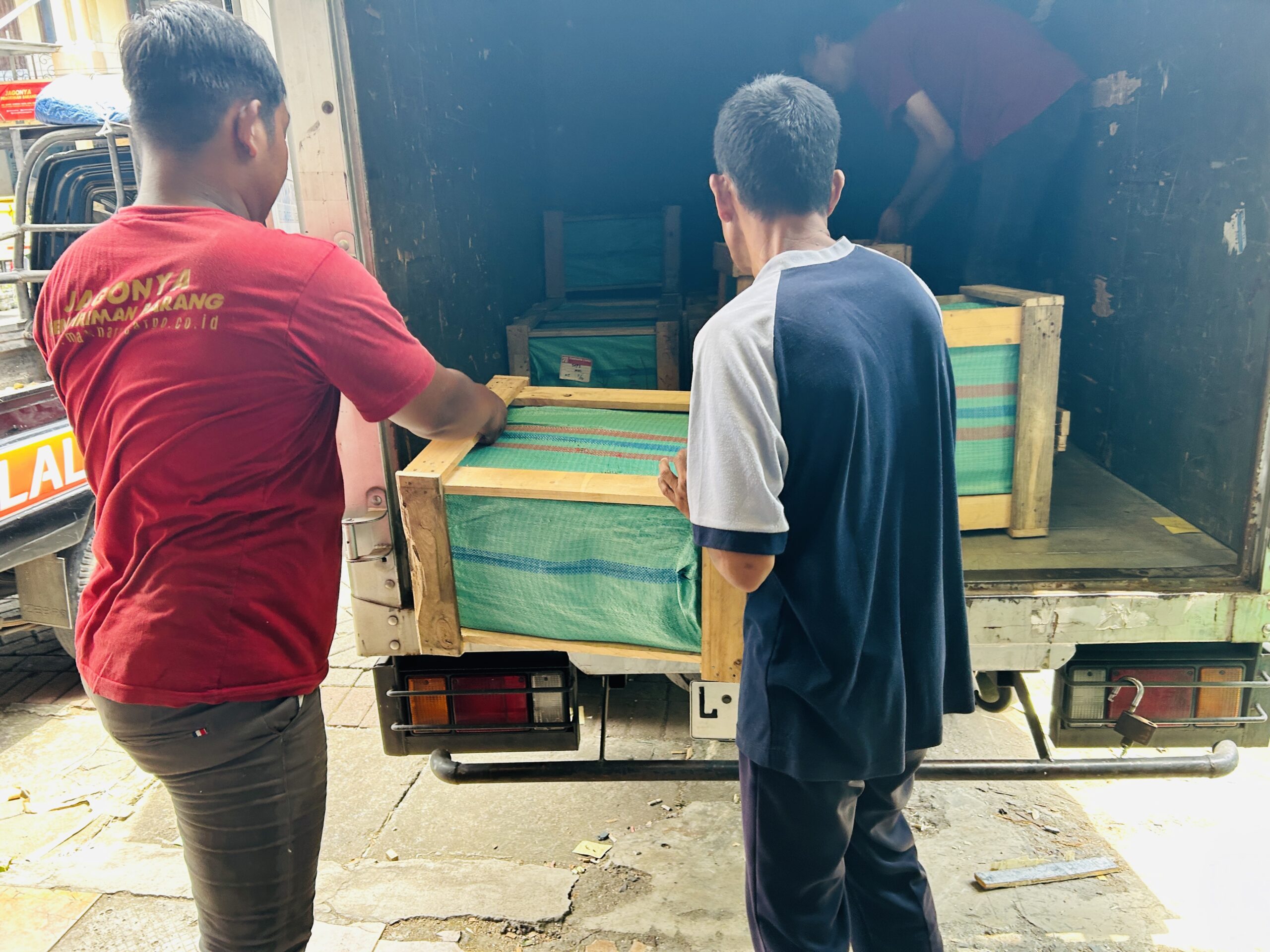 perkiraan waktu kirim barang 