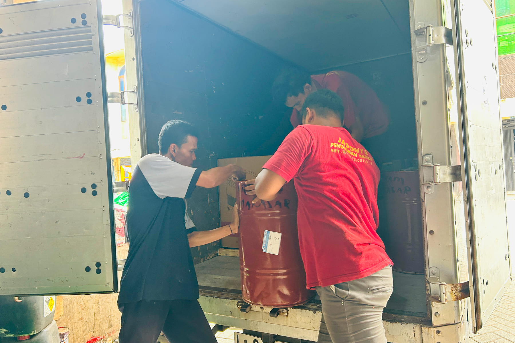 jasa cargo ke Kendari murah dan terpercaya