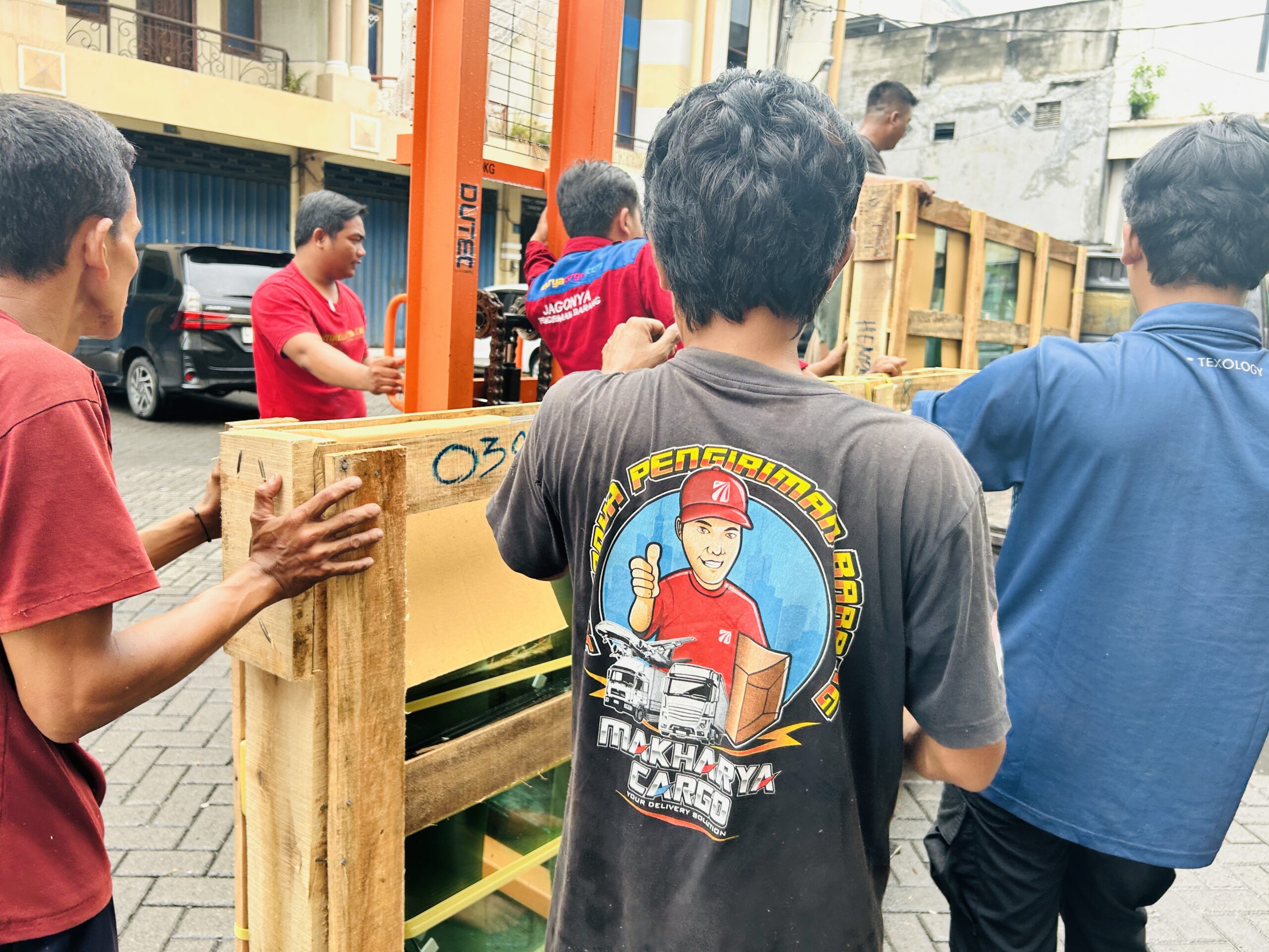Jasa Pick Up Barang Surabaya
