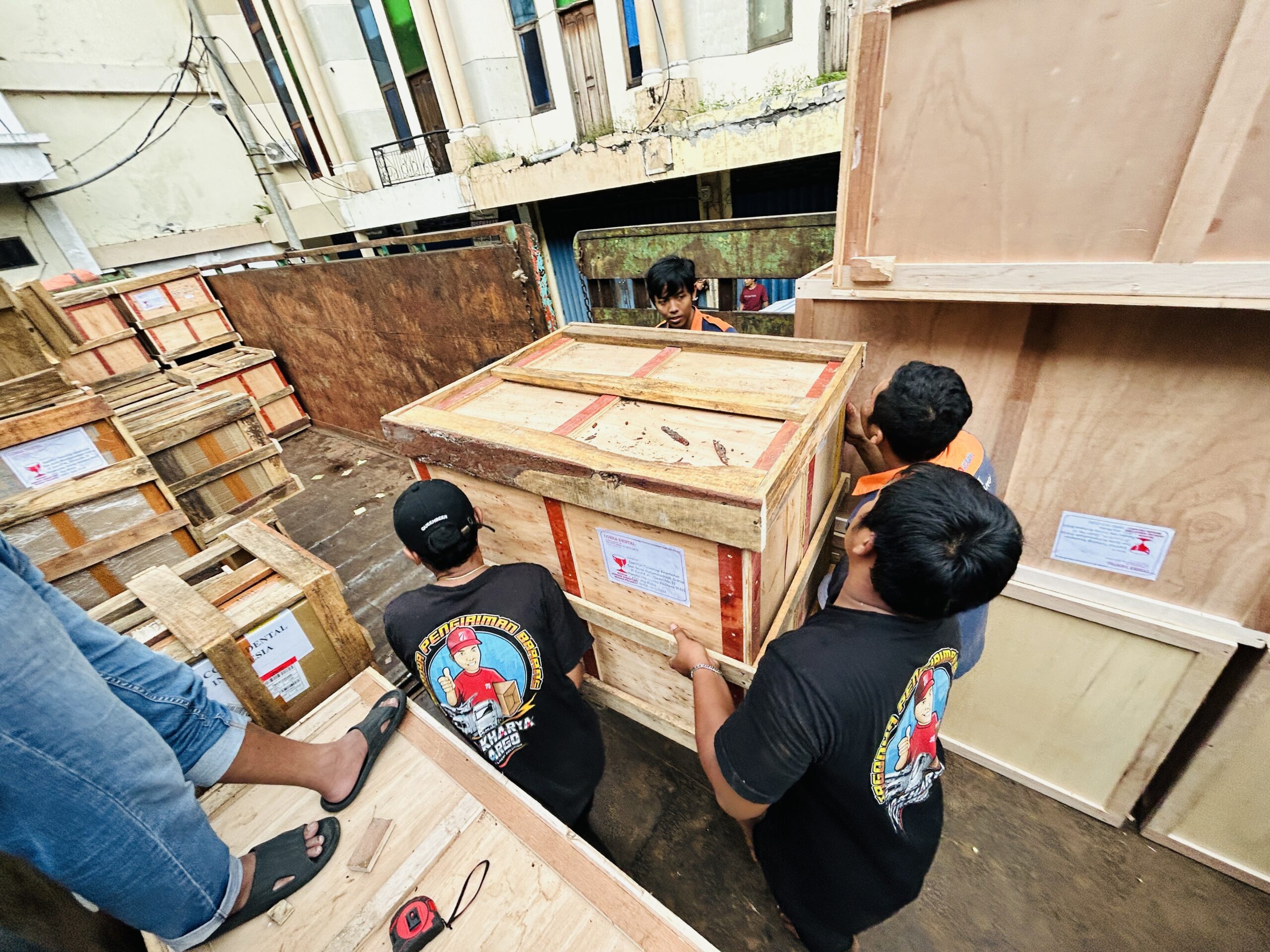 Biaya Kirim Barang Retail ke Kendari