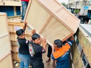 tarif ekspedisi surabaya minahasa