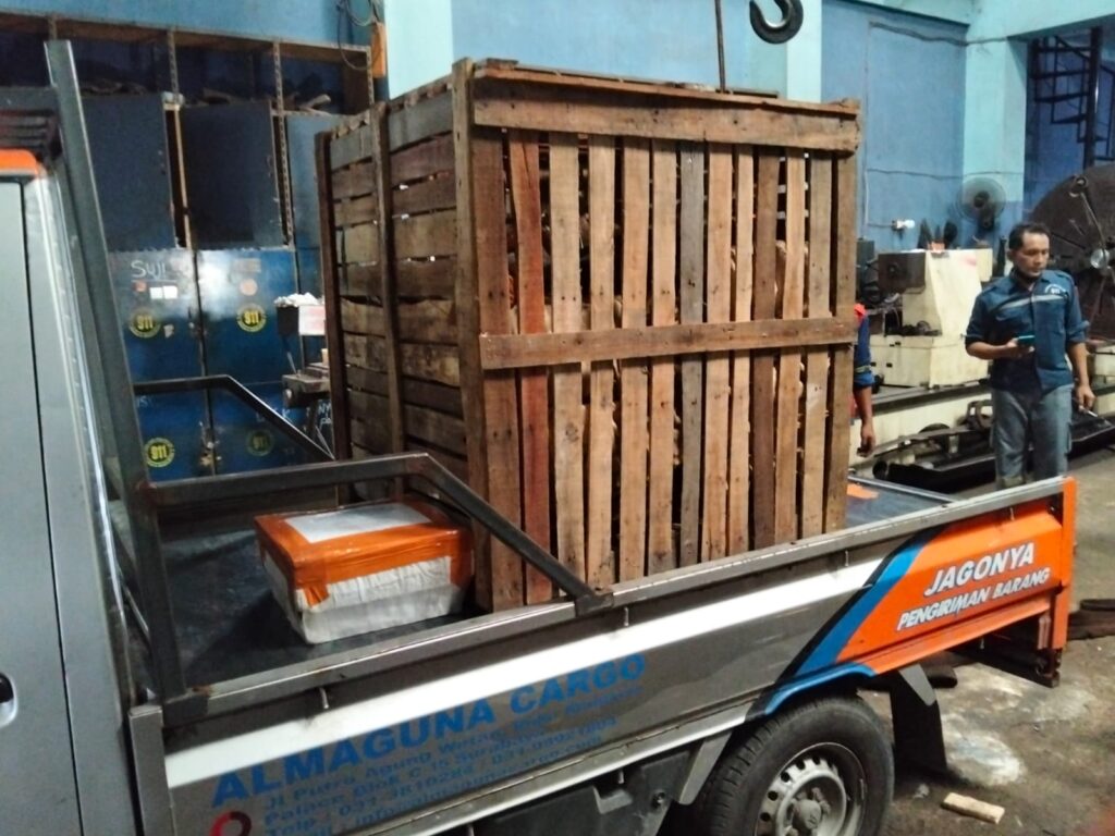 pengiriman barang besar