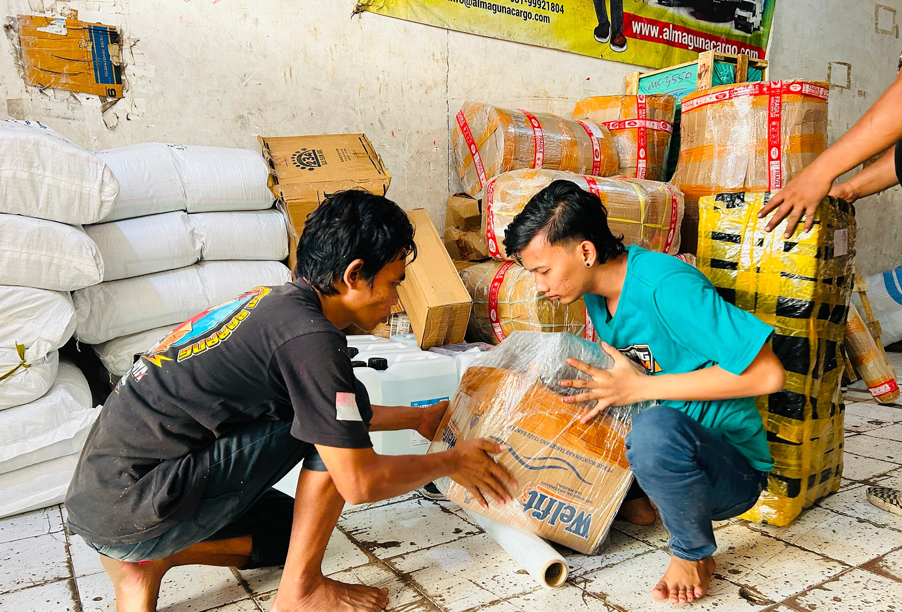 alamat ekspedisi surabaya lengkap untuk kirim barang ke luar pulau