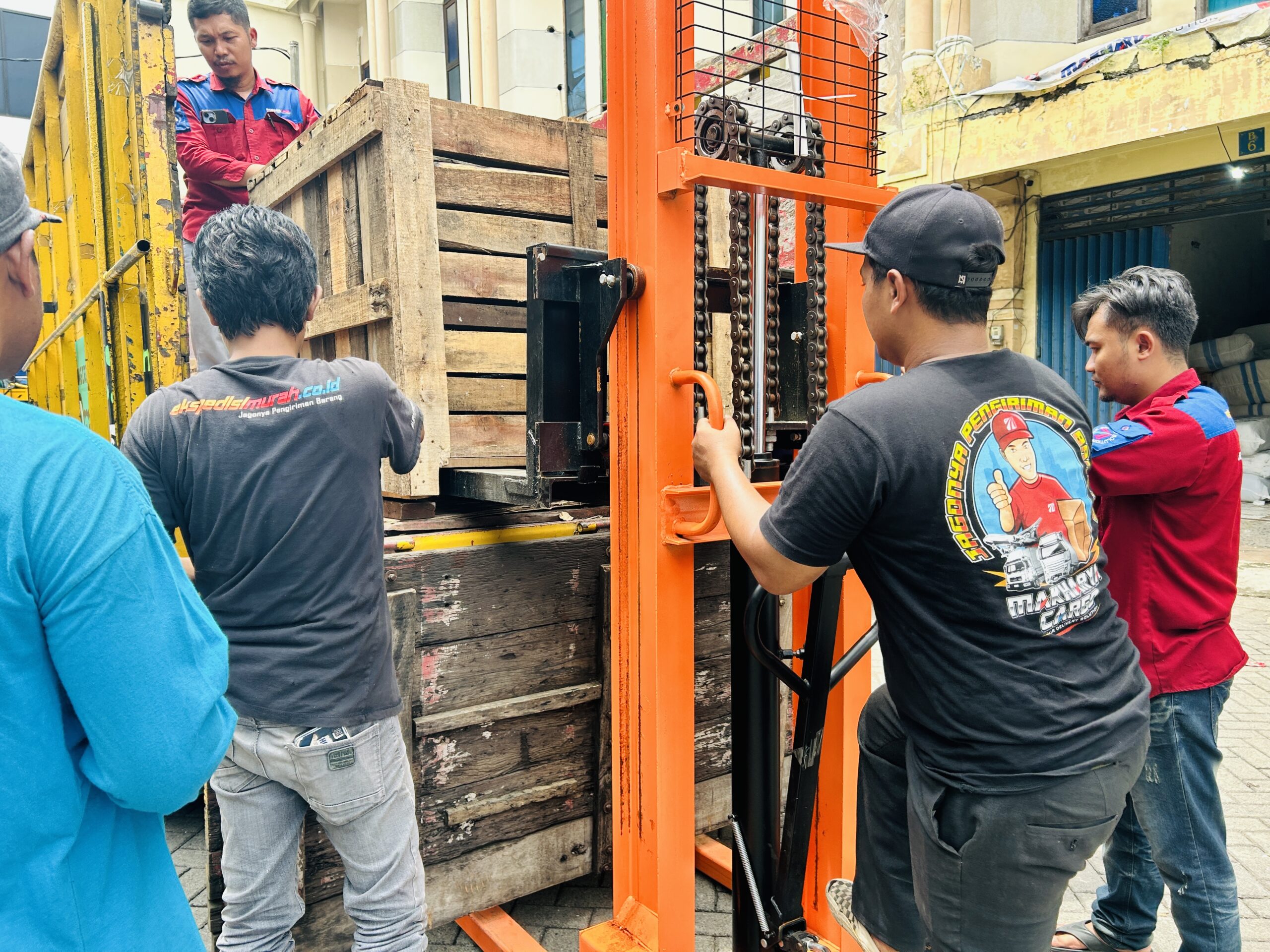 ekspedisi barang pindahan surabaya kendari